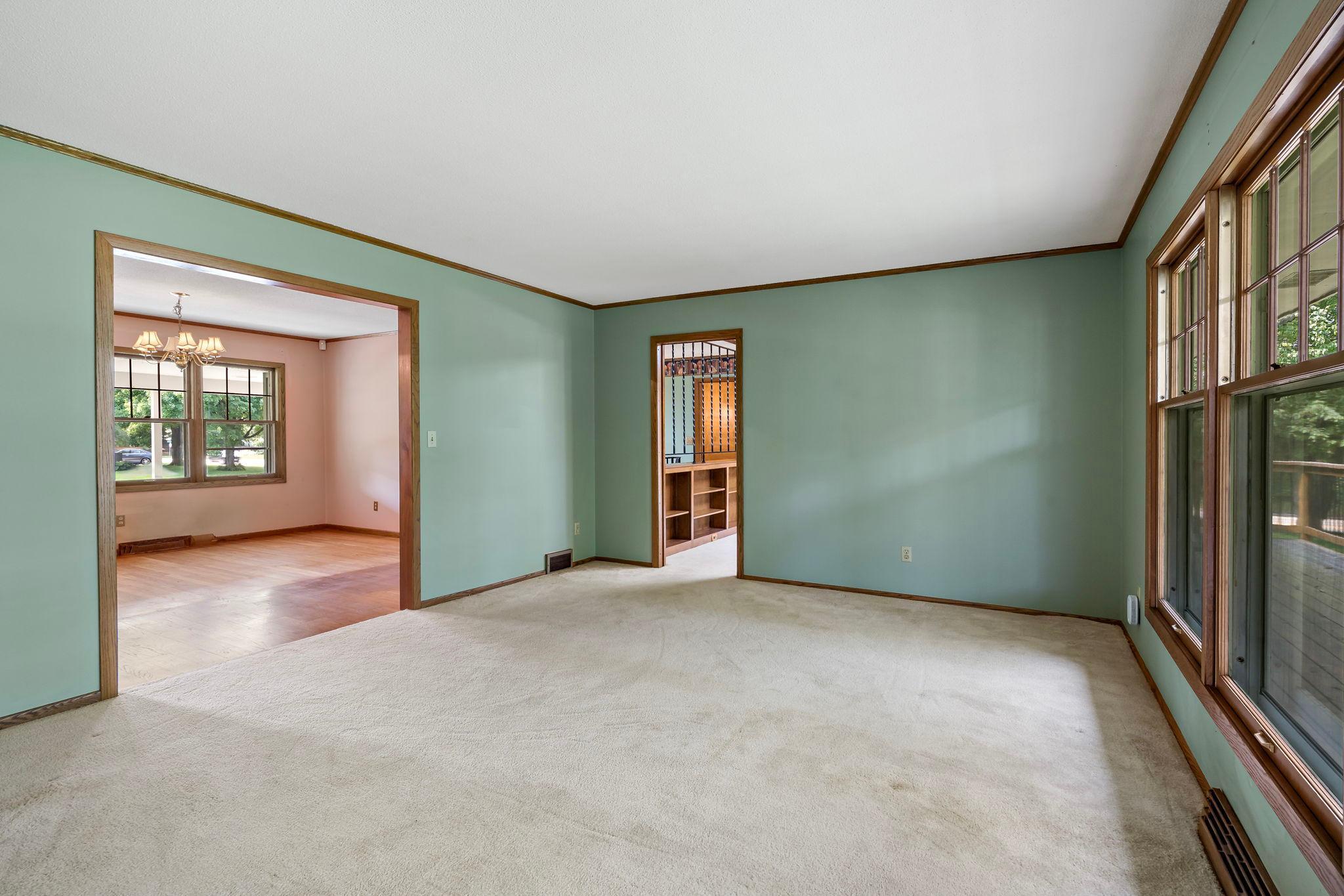 View of Residential at 6112 Jeffrey Lane, Edina MN 55436, Edina (18 of 54) - Mike Wilen | Minnesota Team Real Estate