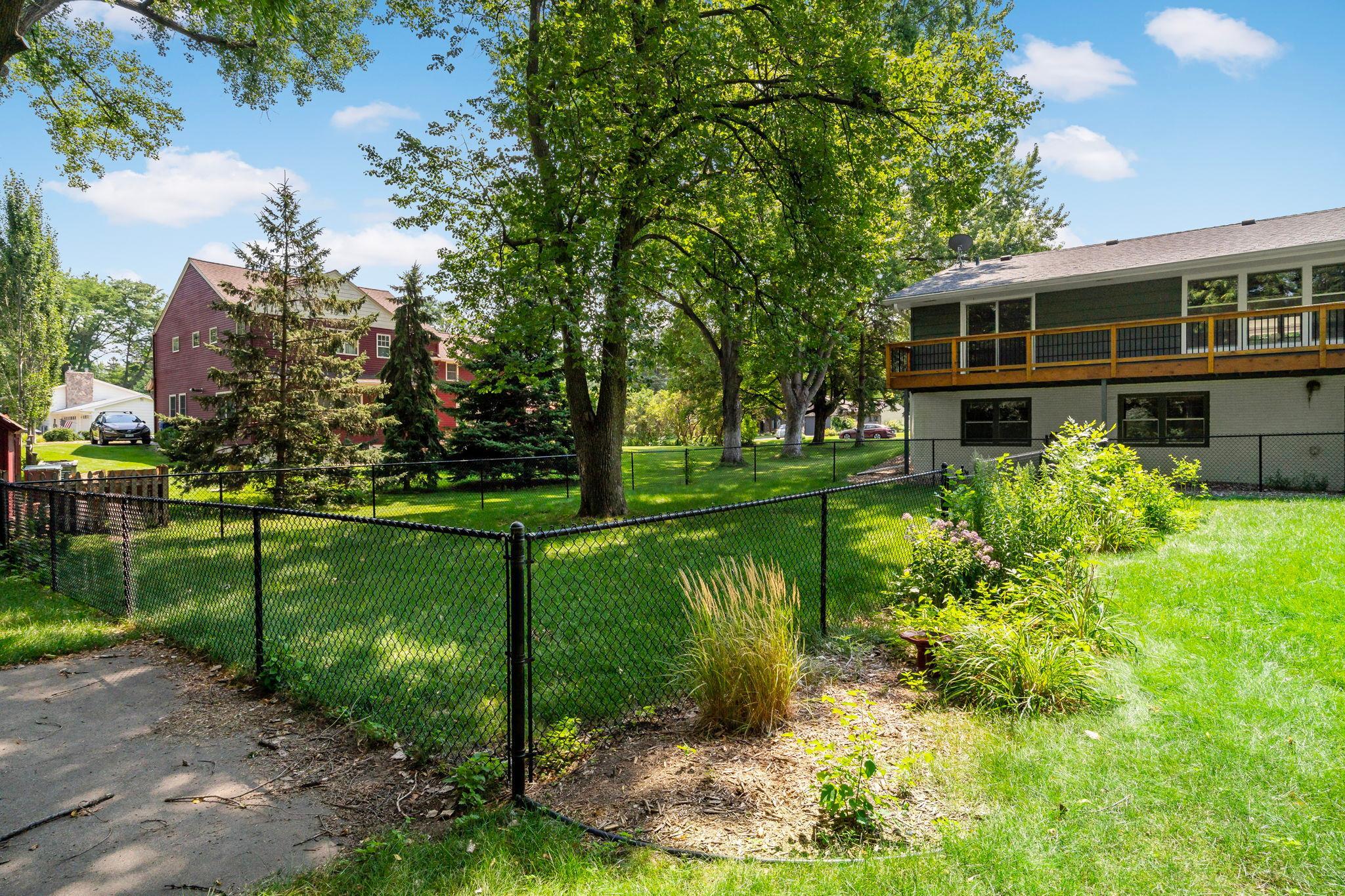 View of Residential at 6112 Jeffrey Lane, Edina MN 55436, Edina (53 of 54) - Mike Wilen | Minnesota Team Real Estate