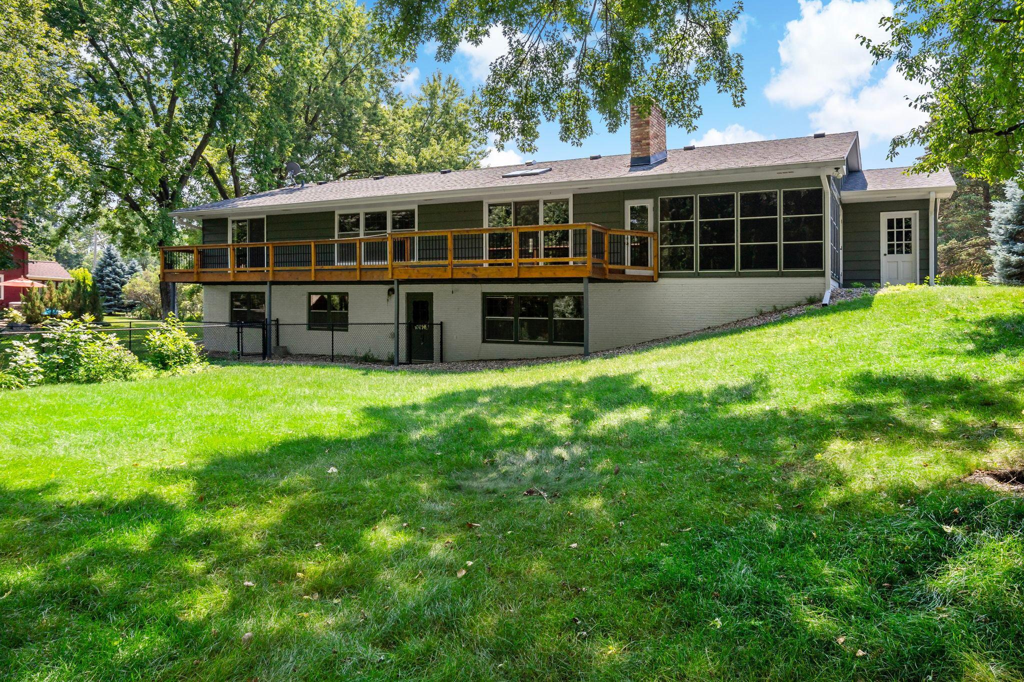 View of Residential at 6112 Jeffrey Lane, Edina MN 55436, Edina (51 of 54) - Mike Wilen | Minnesota Team Real Estate