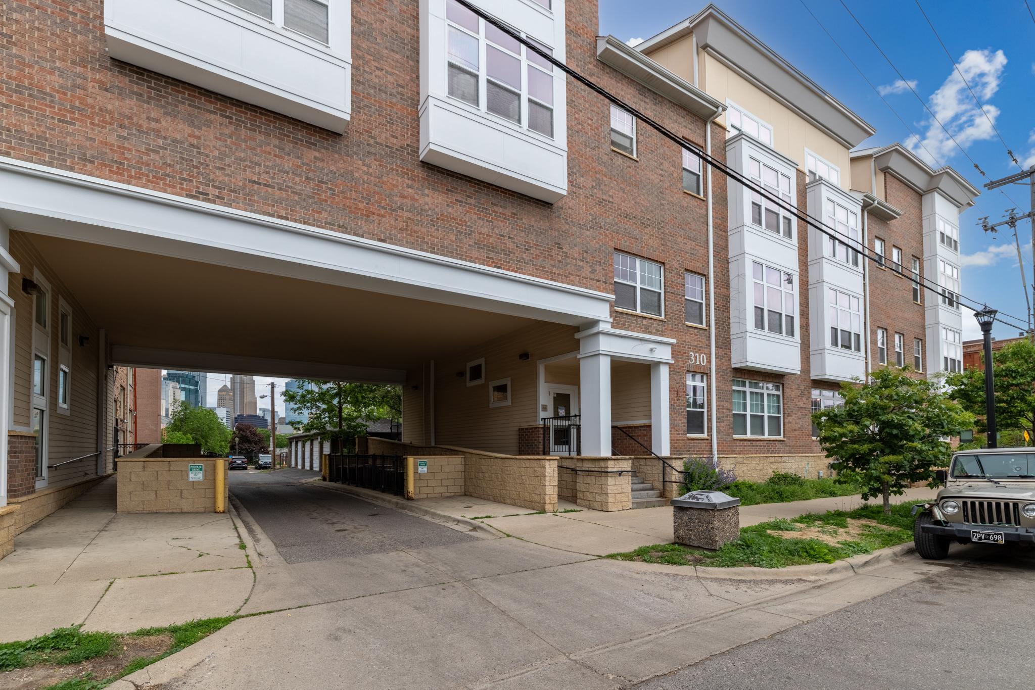 View of Residential at 312 18th Street, Minneapolis MN 55404, Minneapolis (19 of 19) - Mike Wilen | Minnesota Team Real Estate