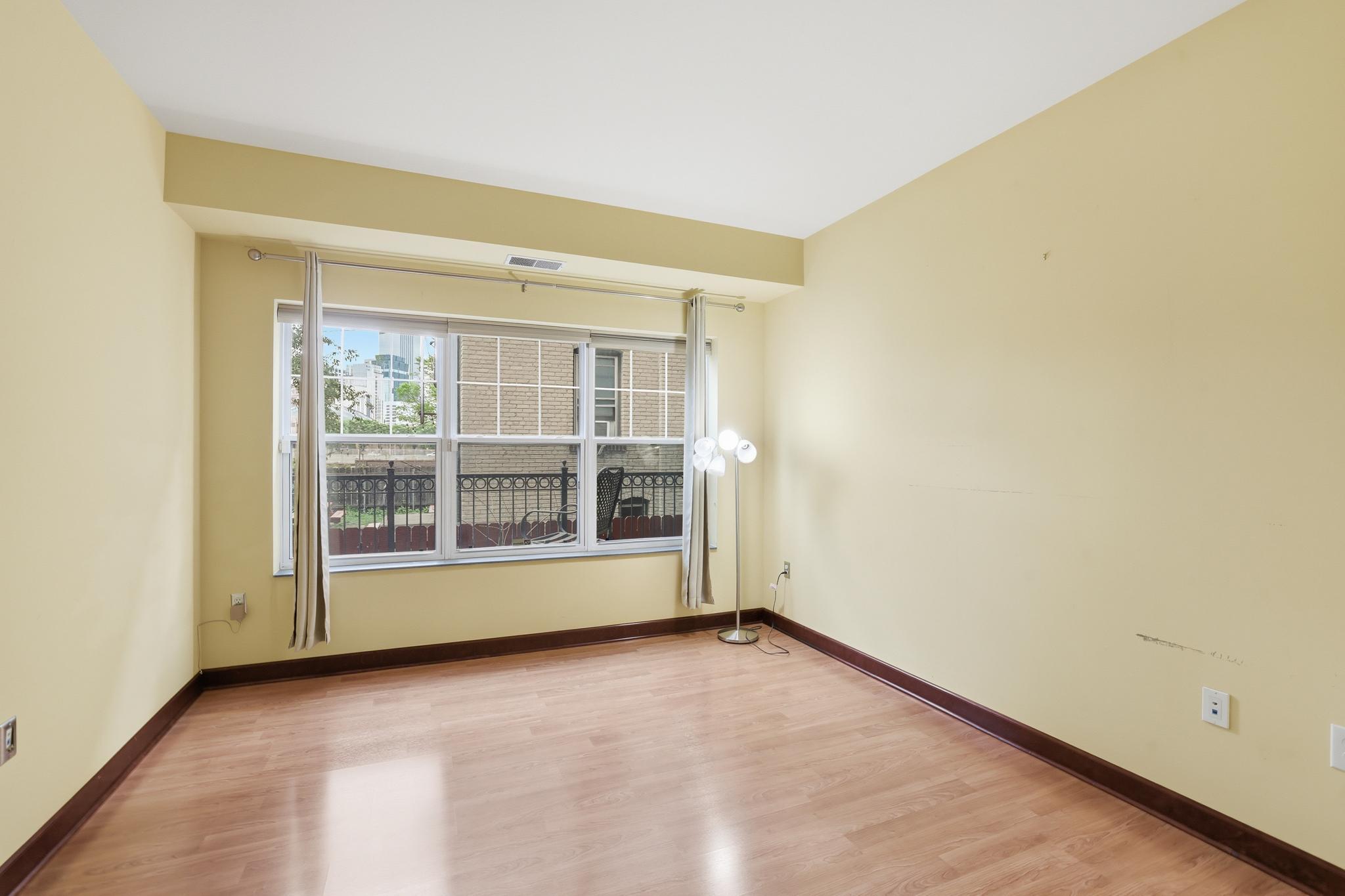 View of Residential at 312 18th Street, Minneapolis MN 55404, Minneapolis (14 of 19) - Mike Wilen | Minnesota Team Real Estate