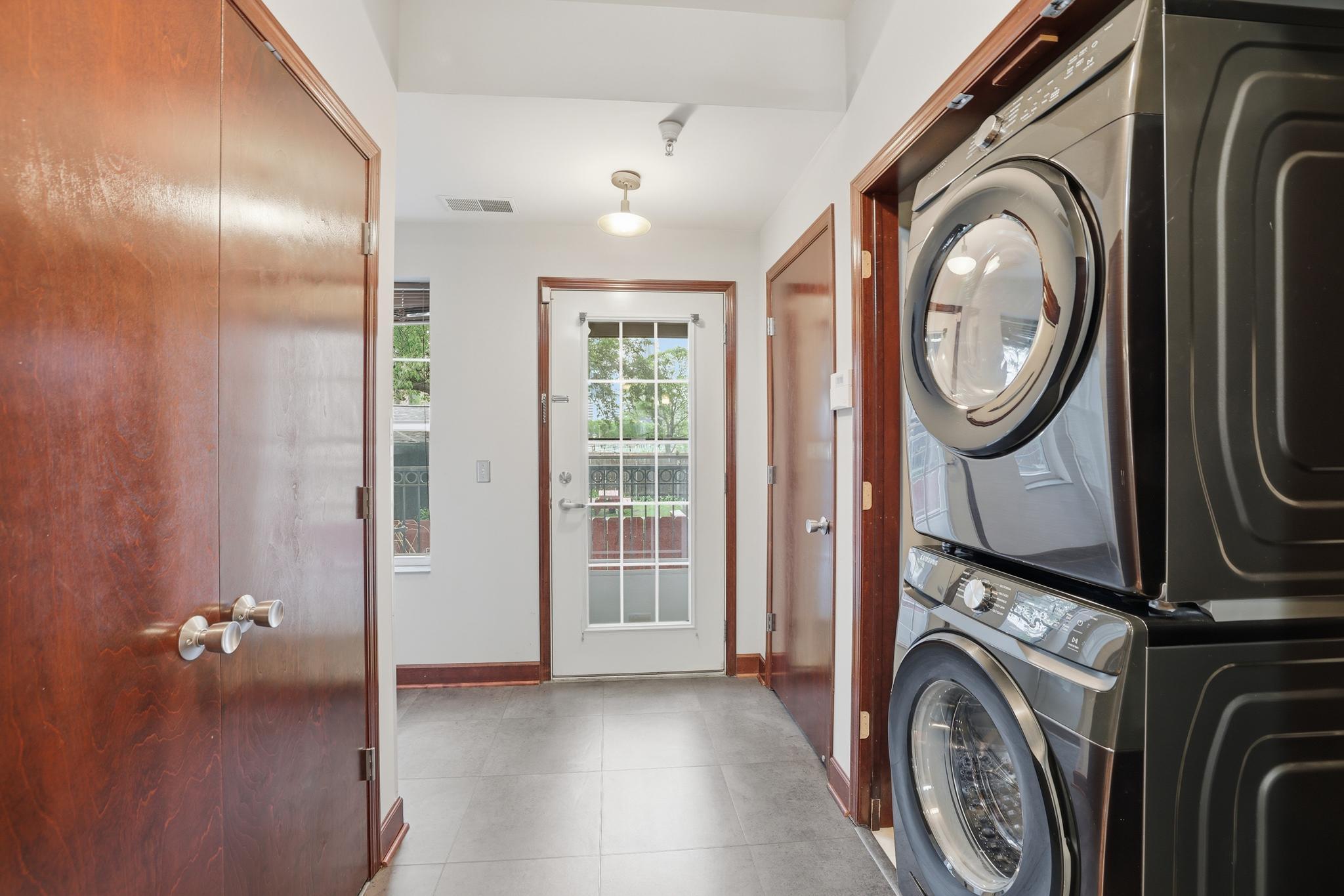 View of Residential at 312 18th Street, Minneapolis MN 55404, Minneapolis (10 of 19) - Mike Wilen | Minnesota Team Real Estate