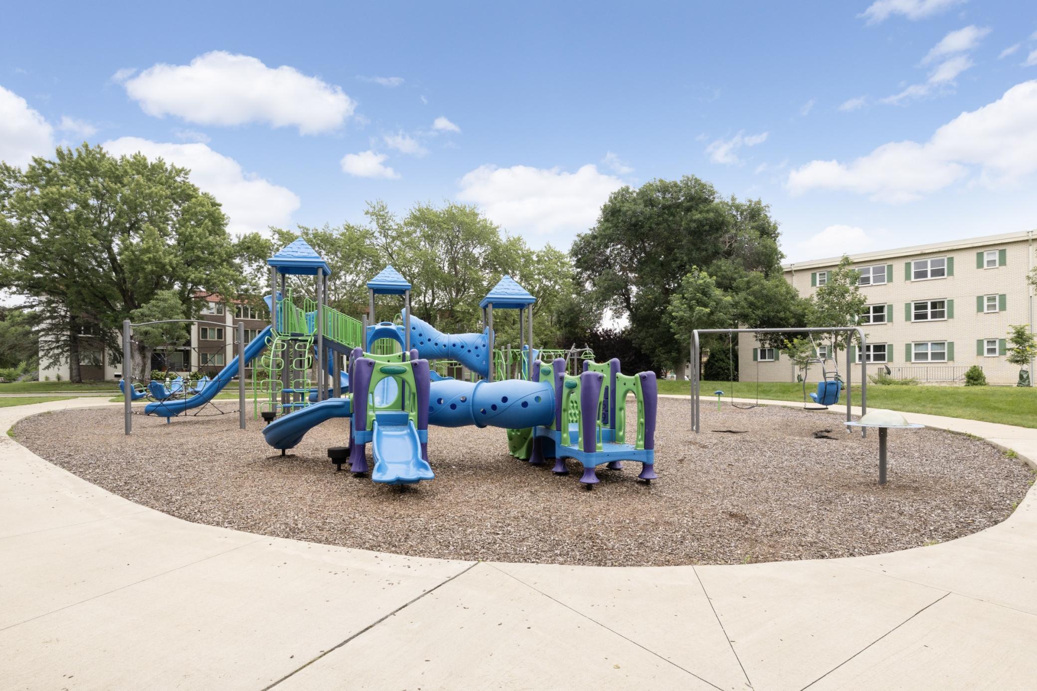 View of Residential at 4101 Parklawn Avenue #103, Edina MN 55435, Edina (42 of 49) - Mike Wilen | Minnesota Team Real Estate
