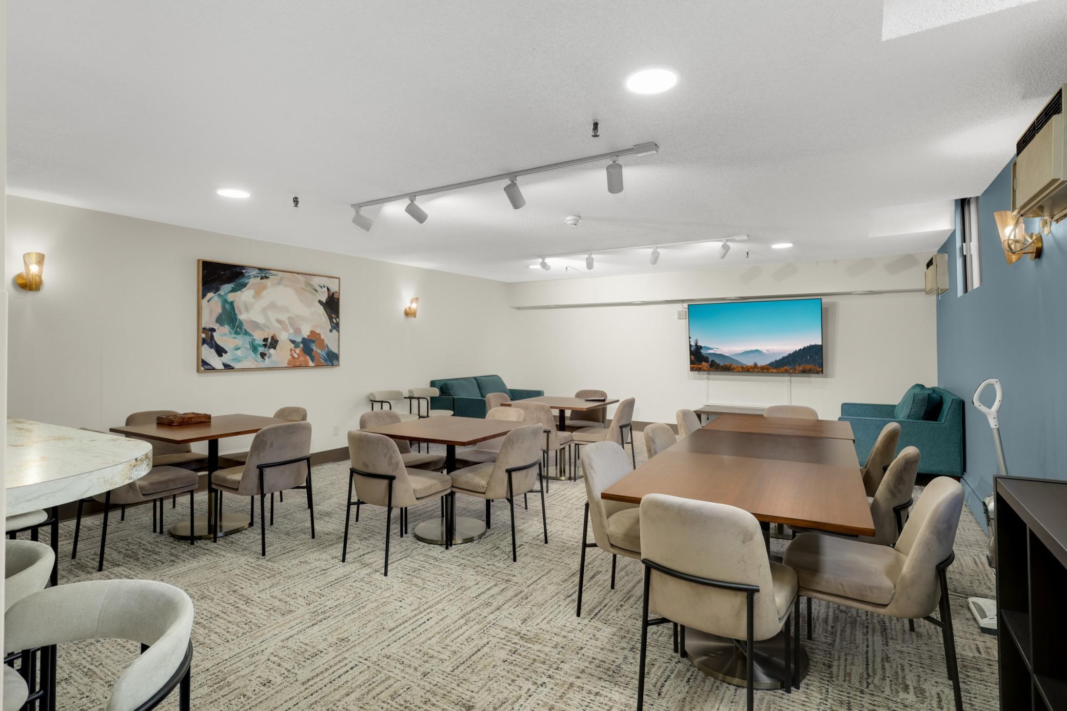 View of Residential at 4101 Parklawn Avenue #103, Edina MN 55435, Edina (20 of 49) - Mike Wilen | Minnesota Team Real Estate