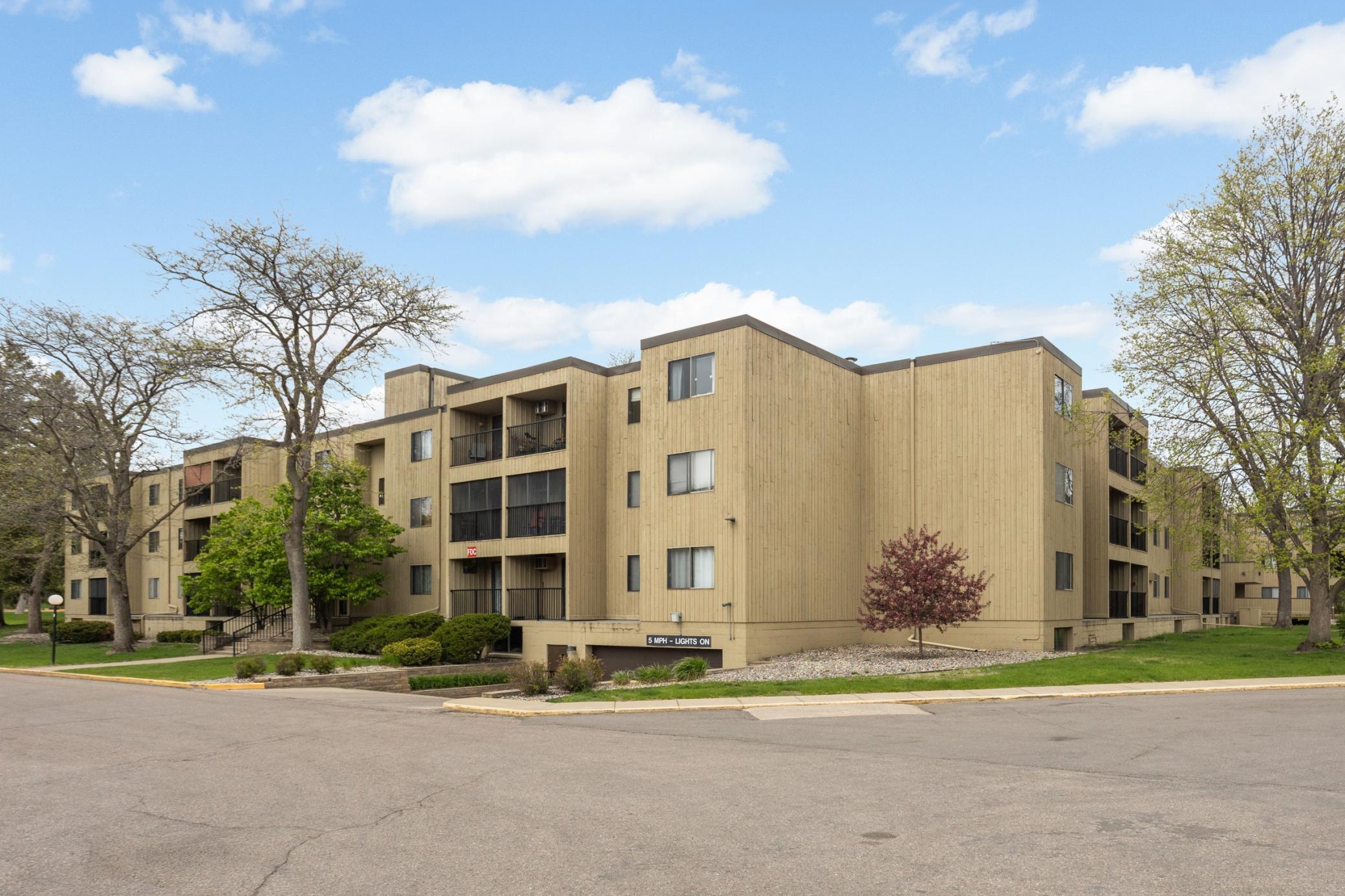 View of Residential at 4101 Parklawn Avenue #103, Edina MN 55435, Edina (24 of 49) - Mike Wilen | Minnesota Team Real Estate