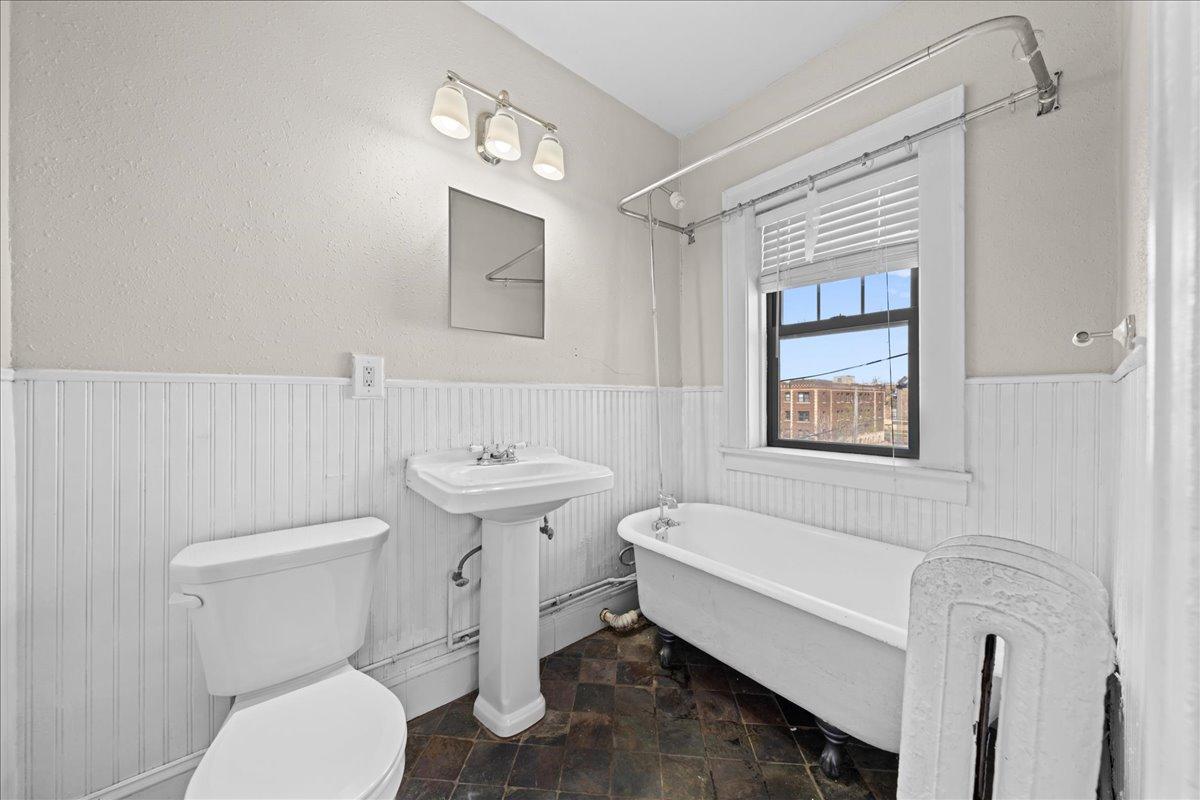 View of Residential at 1901 Stevens Avenue #307, Minneapolis MN 55403, Minneapolis (19 of 32) - Mike Wilen | Minnesota Team Real Estate