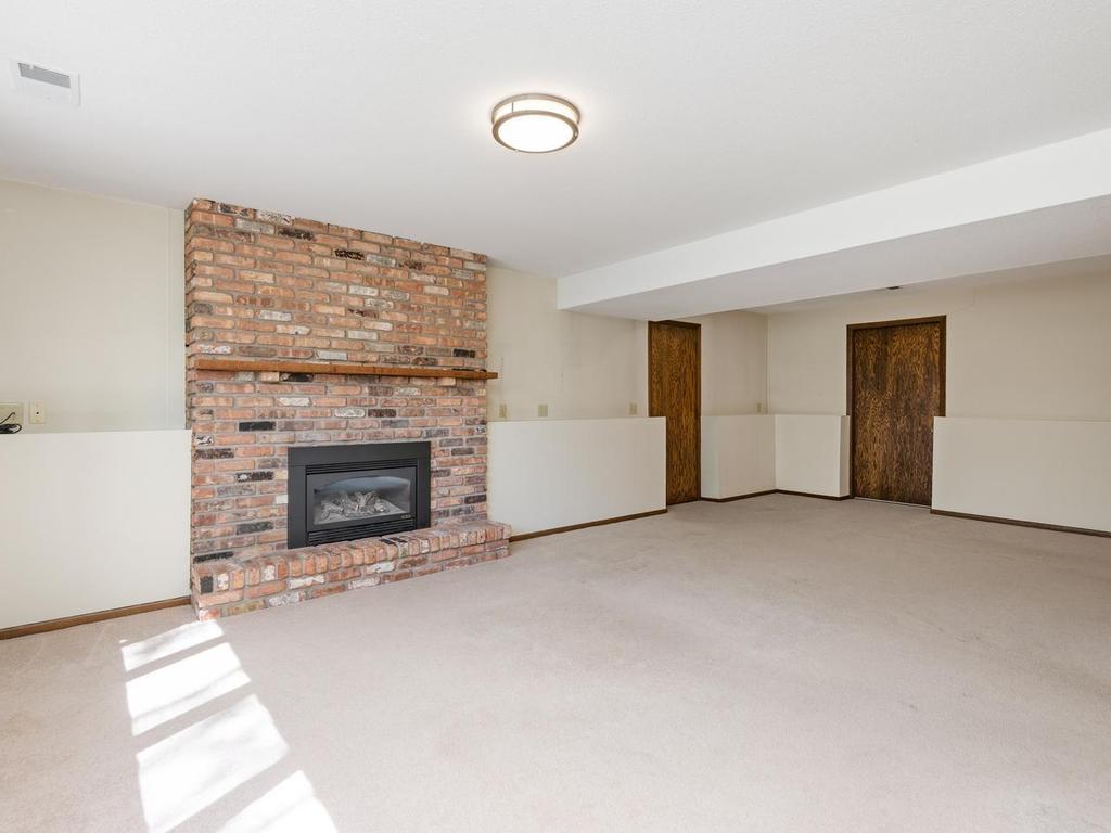 View of Residential at 17210 13th Avenue, Plymouth MN 55447, Plymouth (24 of 33) - Mike Wilen | Minnesota Team Real Estate