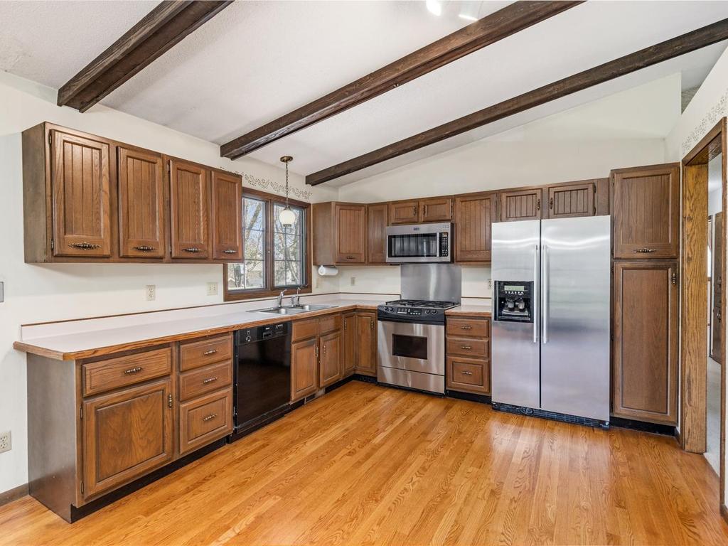 View of Residential at 17210 13th Avenue, Plymouth MN 55447, Plymouth (9 of 33) - Mike Wilen | Minnesota Team Real Estate