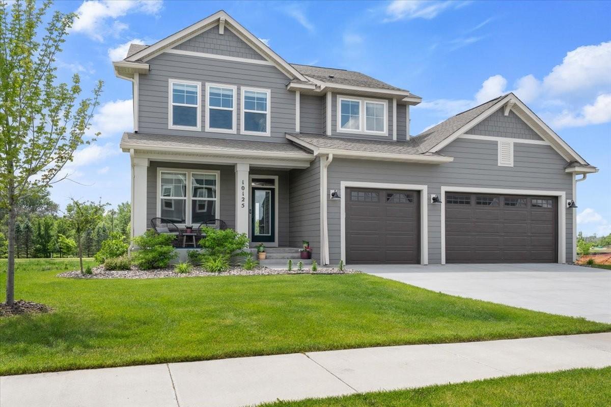 View of Residential at 10125 Shadyview Lane, Maple Grove MN 55311, Maple Grove (3 of 34) - Mike Wilen | Minnesota Team Real Estate