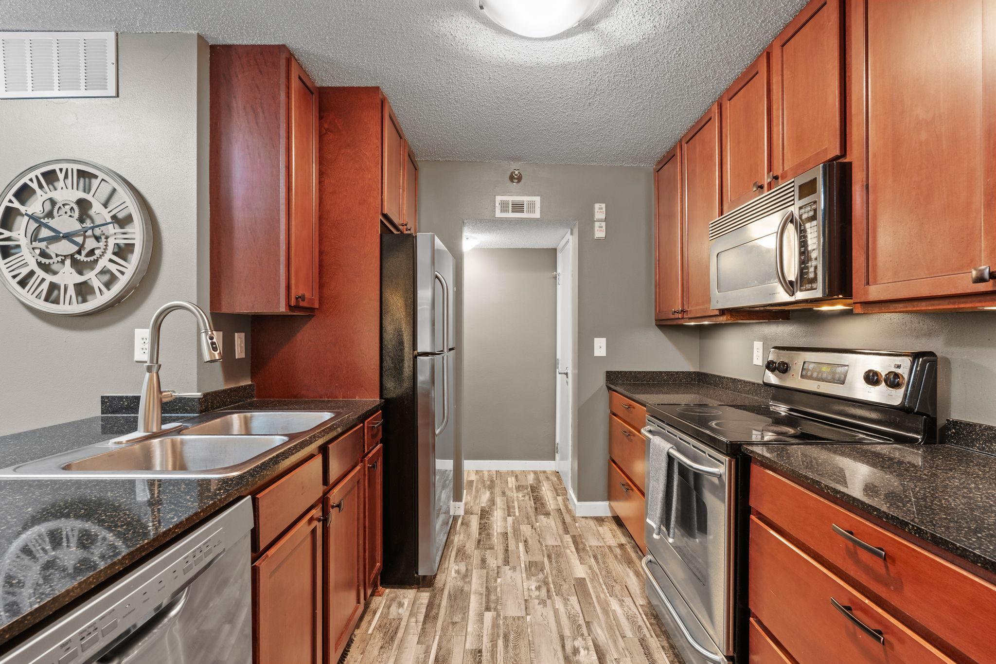 View of Residential at 52 Groveland Terrace #108, Minneapolis MN 55403, Minneapolis (7 of 27) - Mike Wilen | Minnesota Team Real Estate