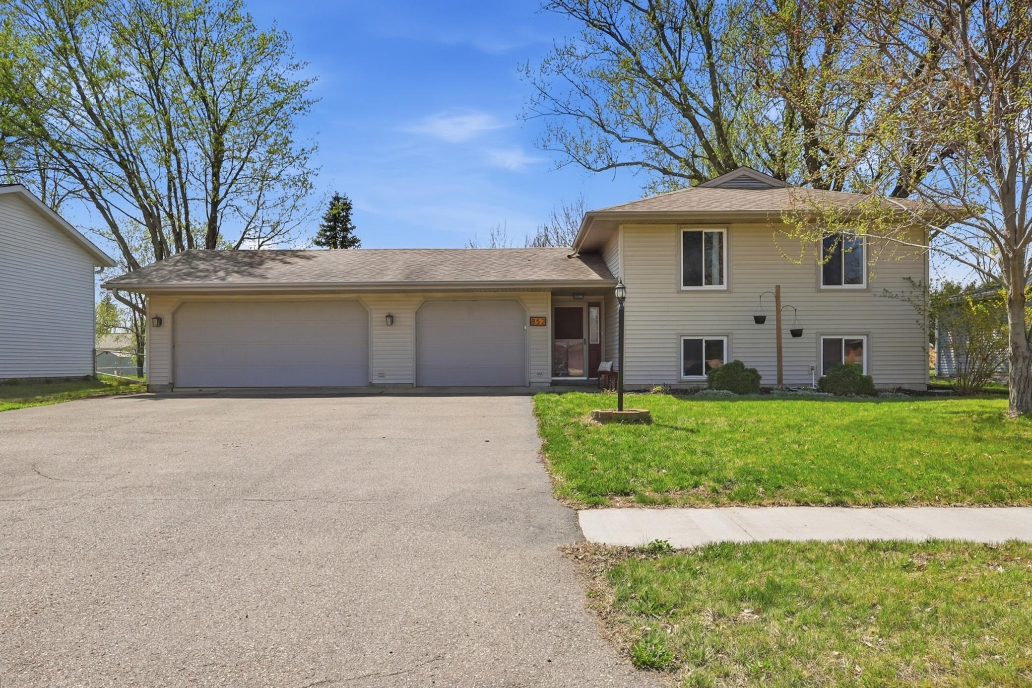 View of Residential at 852 Cortland Drive, Apple Valley MN 55124, Apple Valley - Mike Wilen | Minnesota Team Real Estate