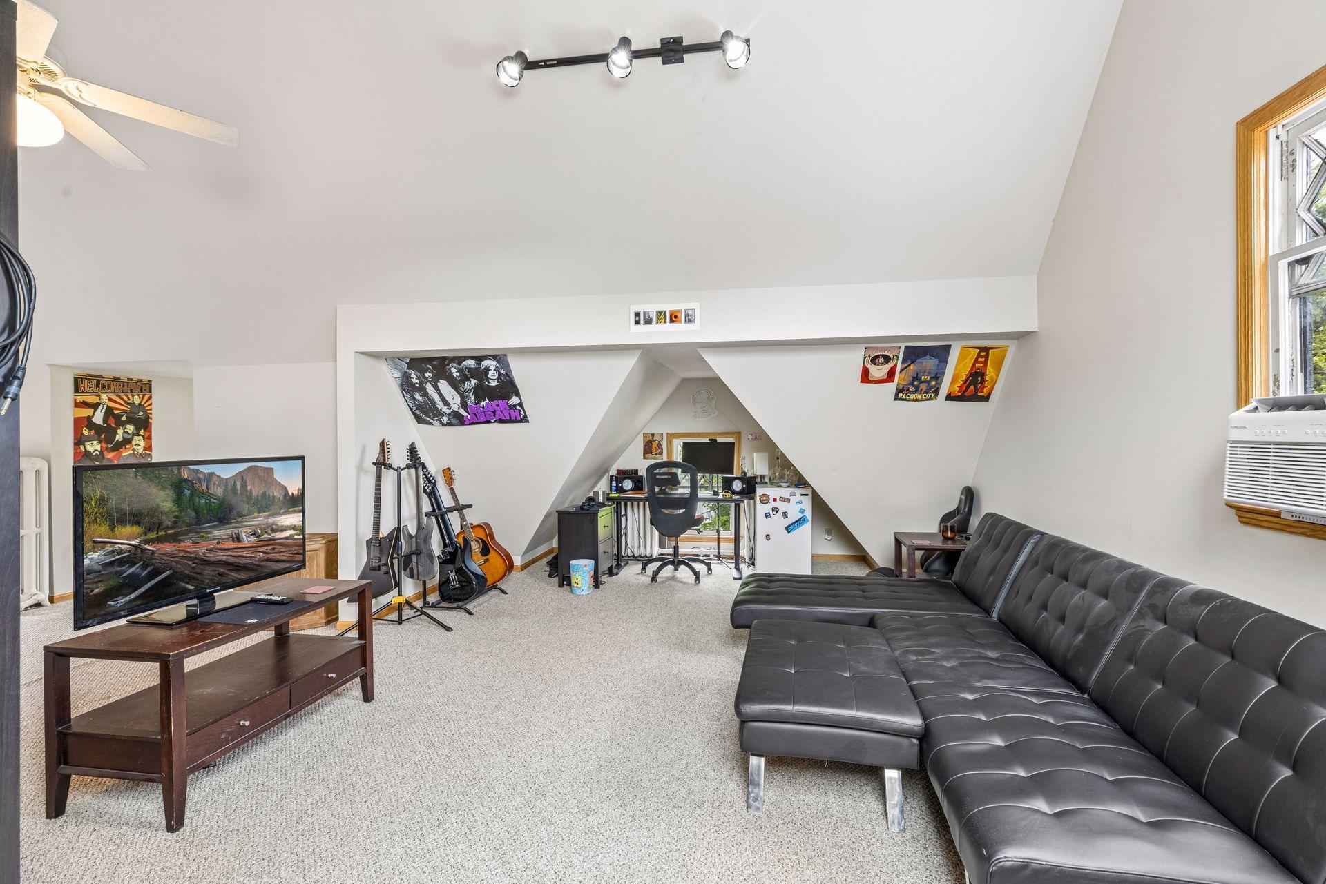 View of Residential at 502 Grand Hill, Saint Paul MN 55102, Saint Paul (57 of 79) - Mike Wilen | Minnesota Team Real Estate