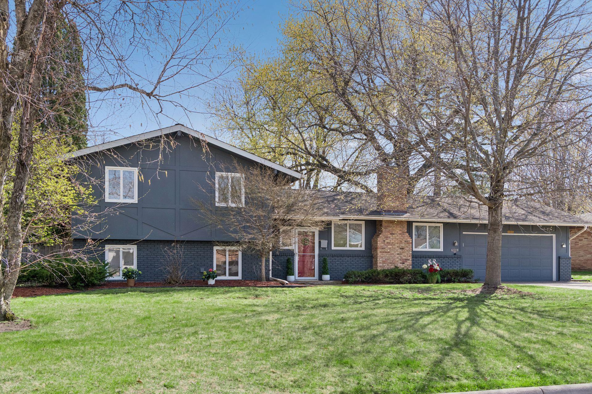 View of Residential at 6009 Chapel Drive, Edina MN 55439, Edina - Mike Wilen | Minnesota Team Real Estate