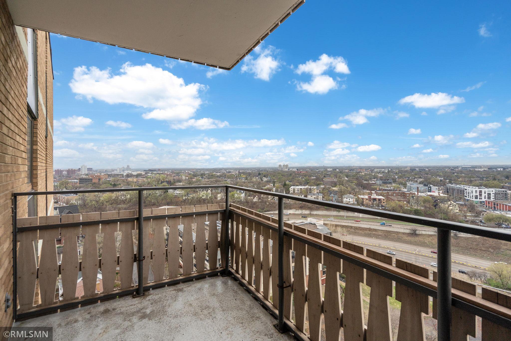 View of Residential at 410 Groveland Avenue #1906, Minneapolis MN 55403, Minneapolis (16 of 50) - Mike Wilen | Minnesota Team Real Estate