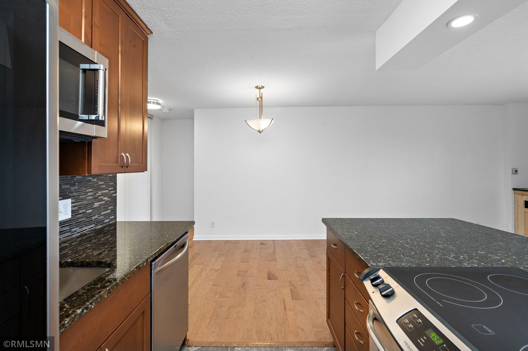 View of Residential at 410 Groveland Avenue #1906, Minneapolis MN 55403, Minneapolis (10 of 50) - Mike Wilen | Minnesota Team Real Estate