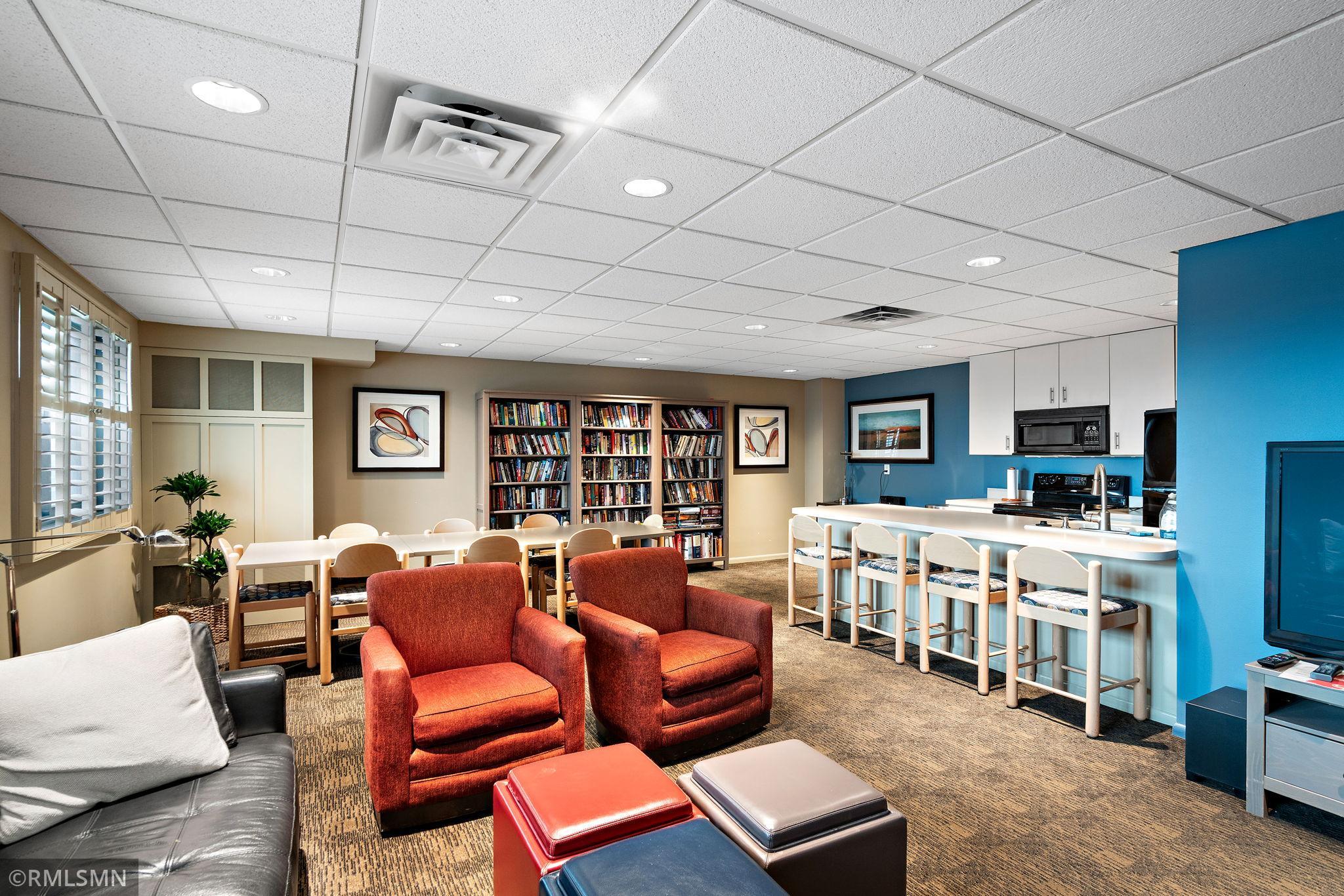View of Residential at 410 Groveland Avenue #1906, Minneapolis MN 55403, Minneapolis (21 of 50) - Mike Wilen | Minnesota Team Real Estate