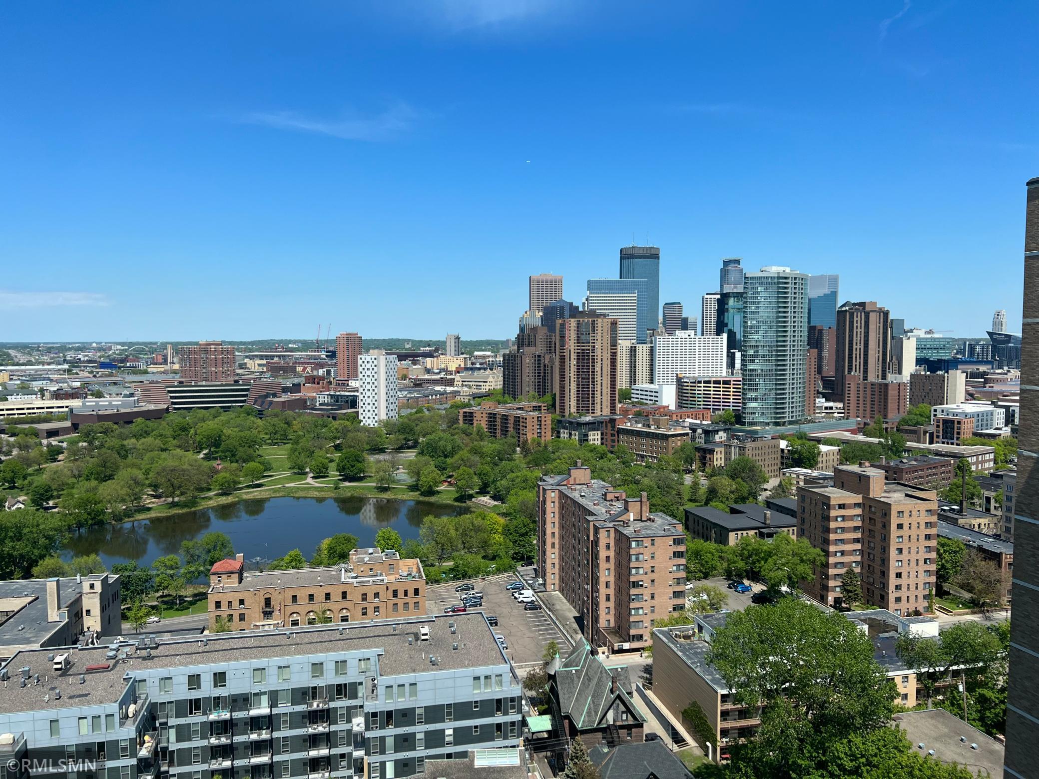 View of Residential at 410 Groveland Avenue #1906, Minneapolis MN 55403, Minneapolis (46 of 50) - Mike Wilen | Minnesota Team Real Estate