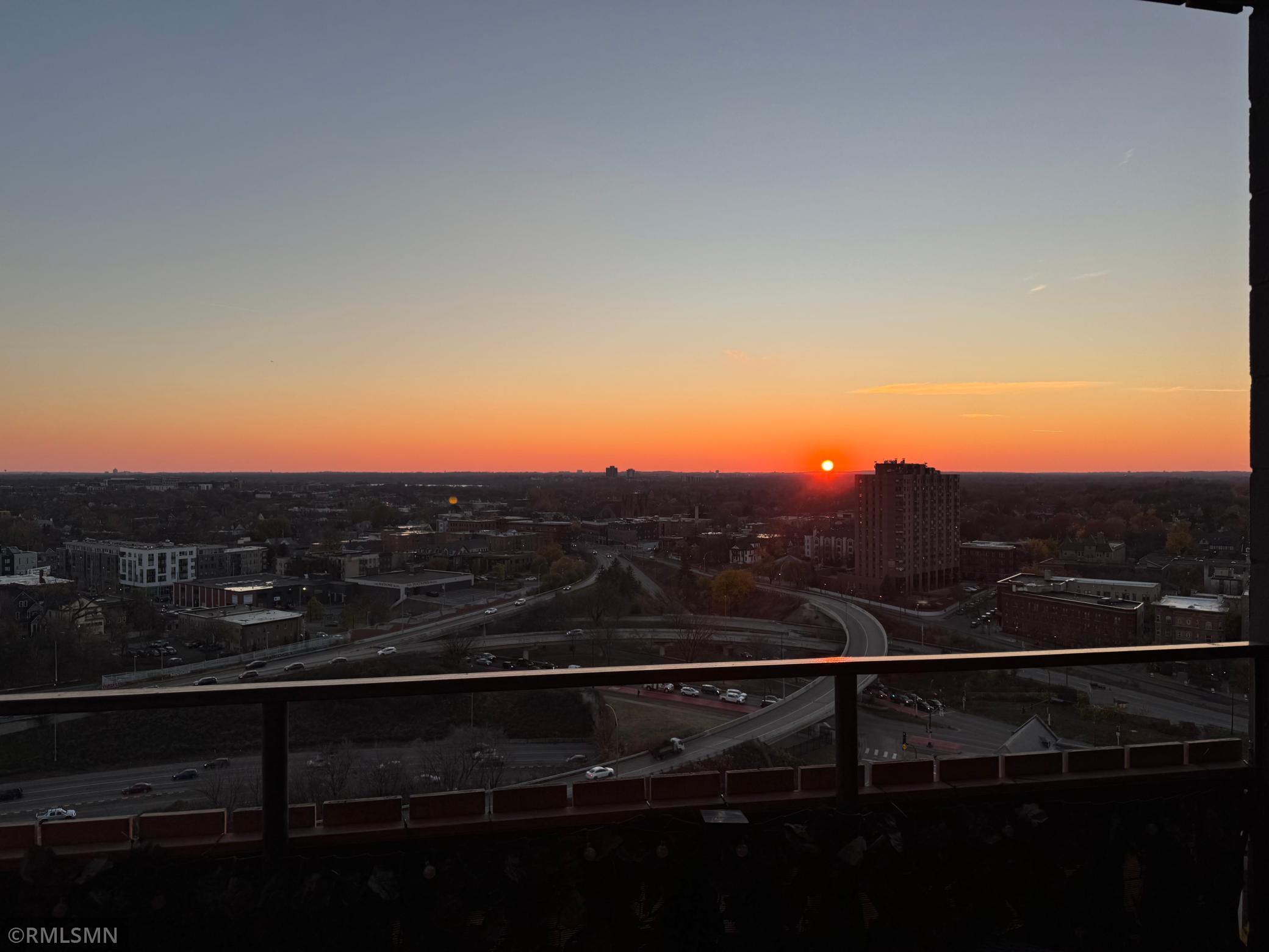View of Residential at 410 Groveland Avenue #1906, Minneapolis MN 55403, Minneapolis (43 of 50) - Mike Wilen | Minnesota Team Real Estate