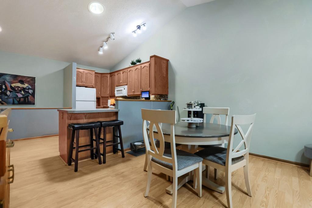 View of Residential at 6303 Cavell Court, Brooklyn Park MN 55428, Brooklyn Park (6 of 21) - Mike Wilen | Minnesota Team Real Estate