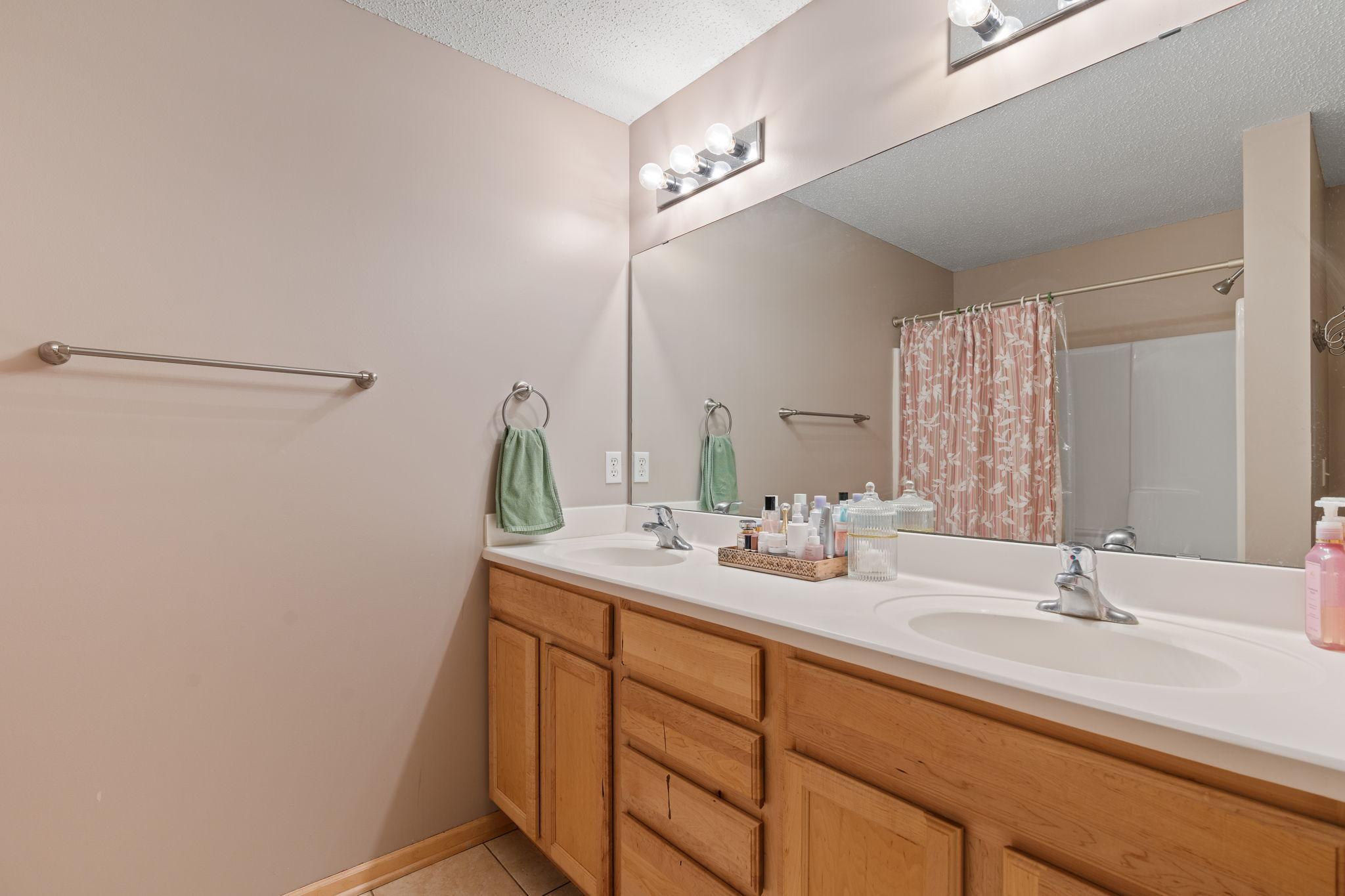 View of Residential at 7509 Parkridge Way, Savage MN 55378, Savage (18 of 30) - Mike Wilen | Minnesota Team Real Estate