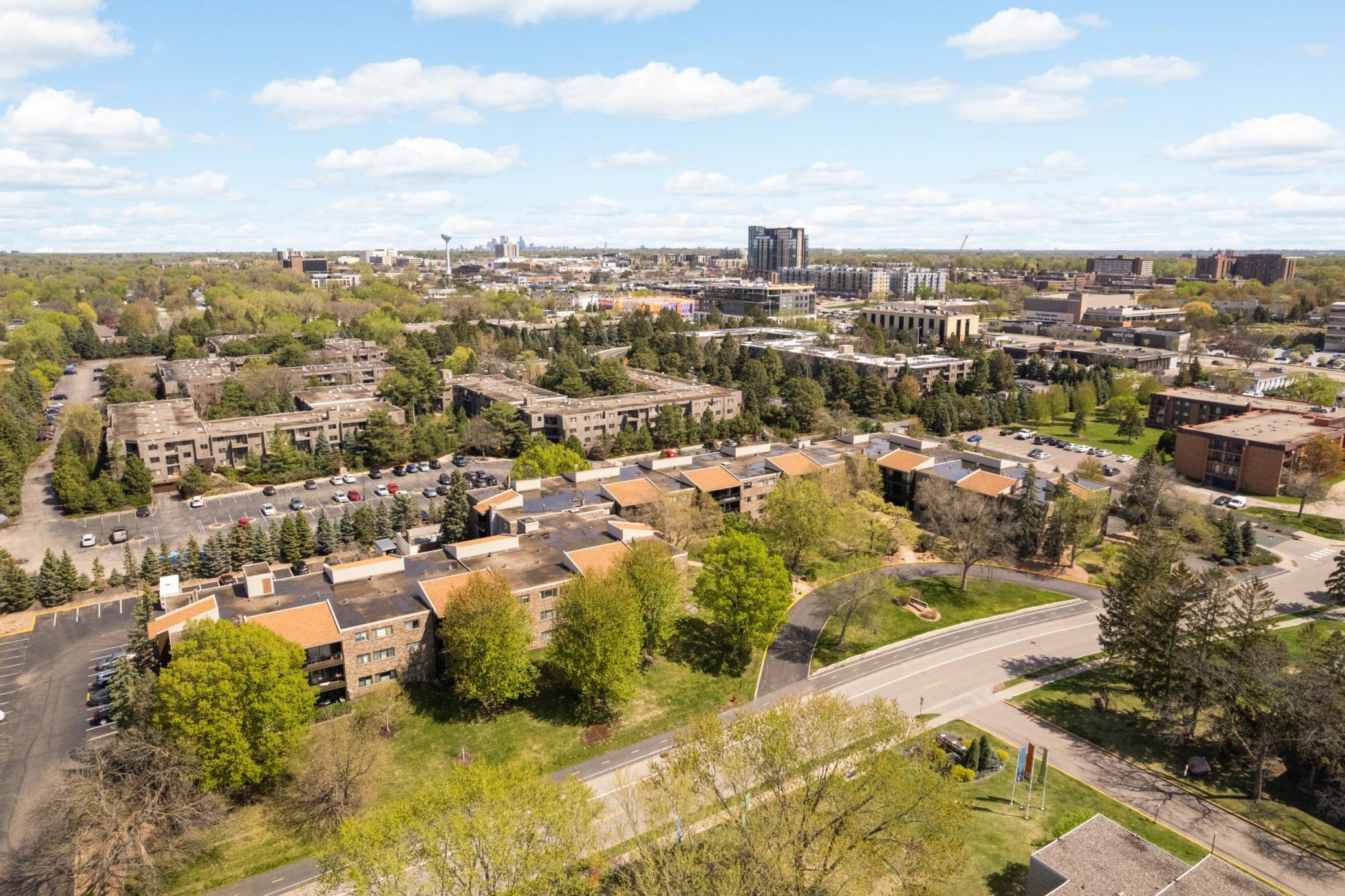 View of Residential at 4120 Parklawn Avenue #222, Edina MN 55435, Edina (54 of 57) - Mike Wilen | Minnesota Team Real Estate