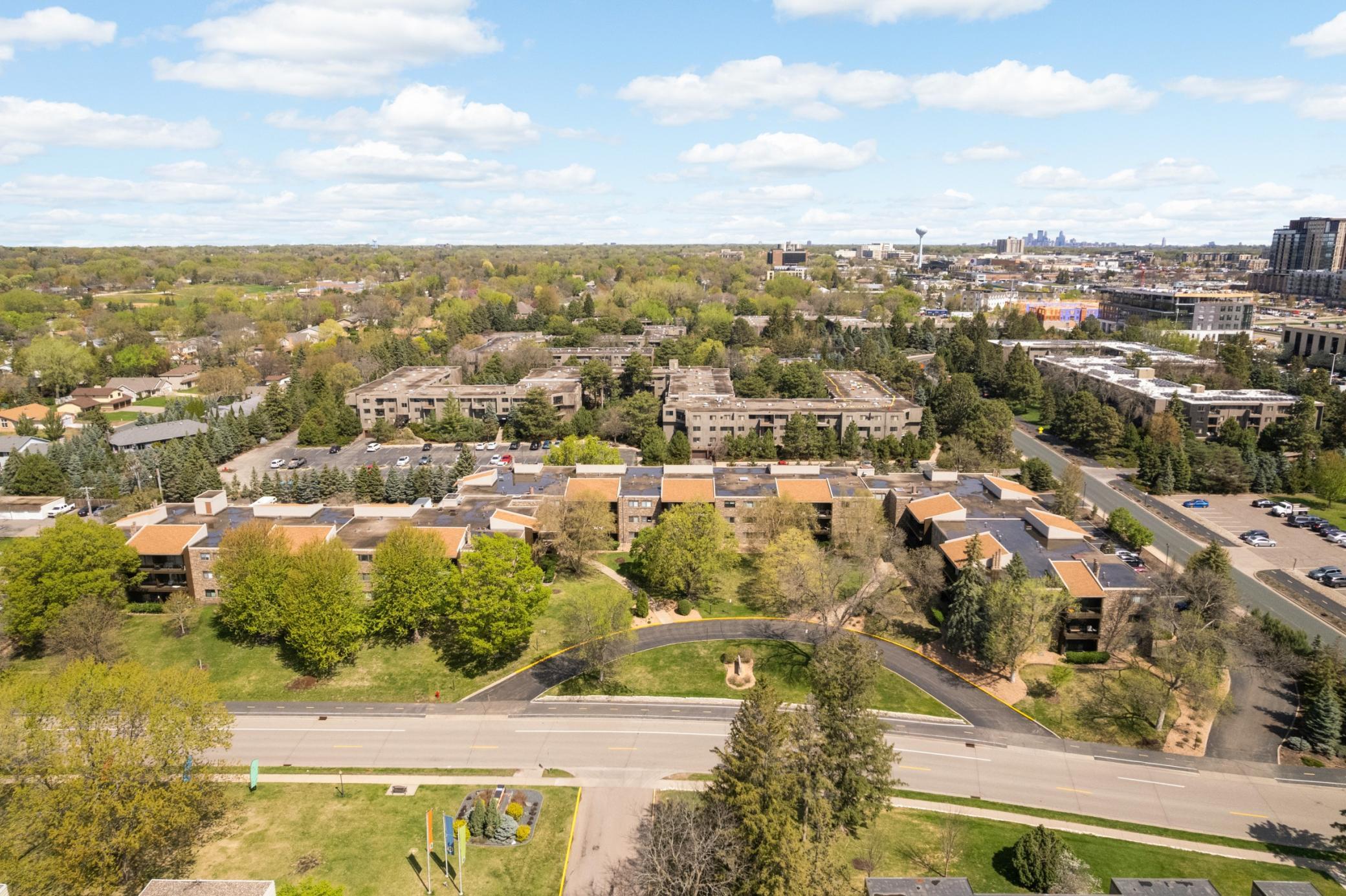 View of Residential at 4120 Parklawn Avenue #222, Edina MN 55435, Edina (53 of 57) - Mike Wilen | Minnesota Team Real Estate