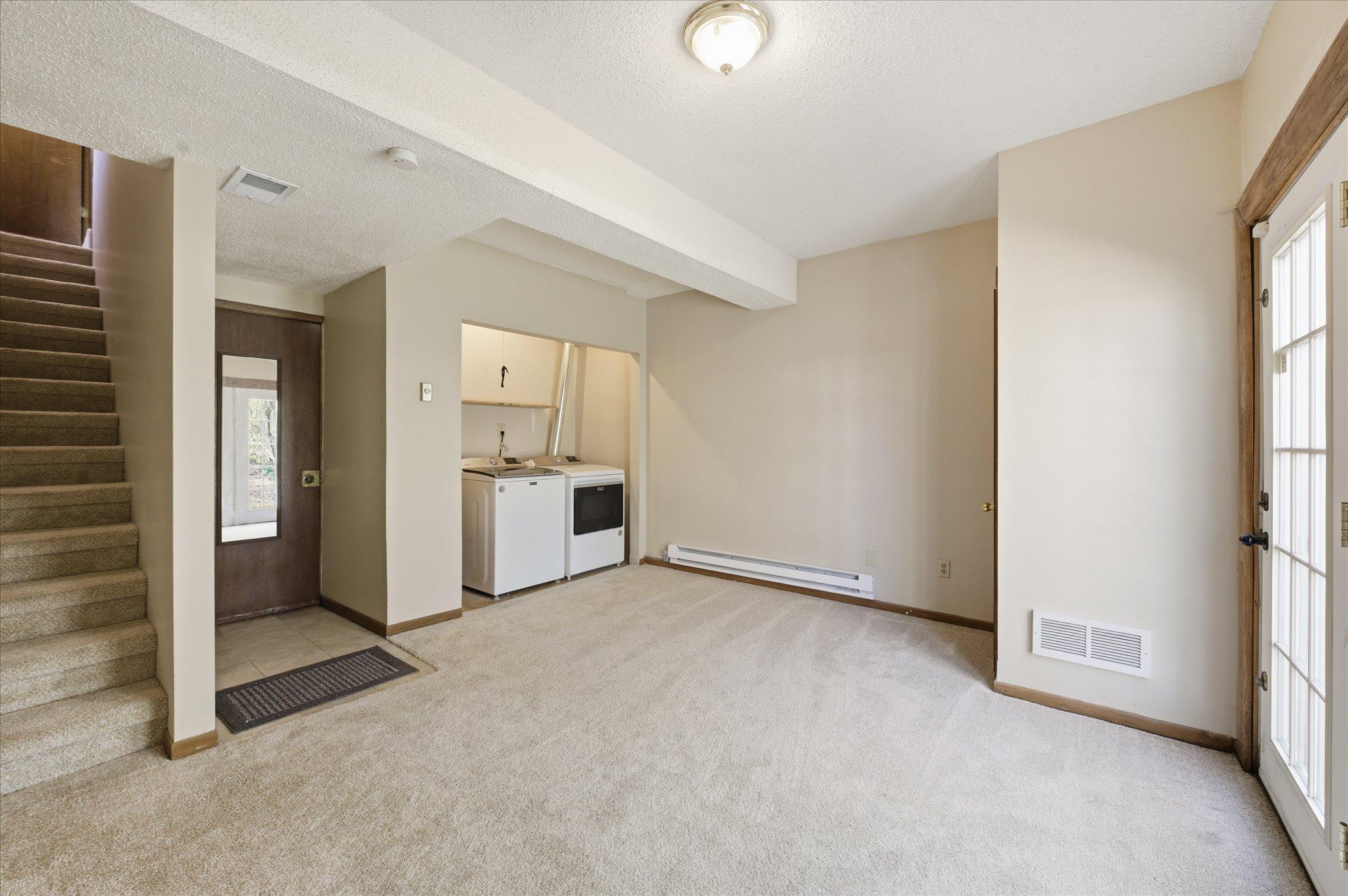 View of Residential at 1260 Virginia Street, Saint Paul MN 55117, Saint Paul (20 of 26) - Mike Wilen | Minnesota Team Real Estate