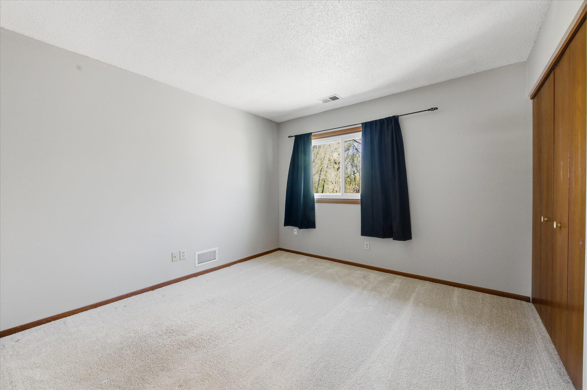 View of Residential at 1260 Virginia Street, Saint Paul MN 55117, Saint Paul (16 of 26) - Mike Wilen | Minnesota Team Real Estate