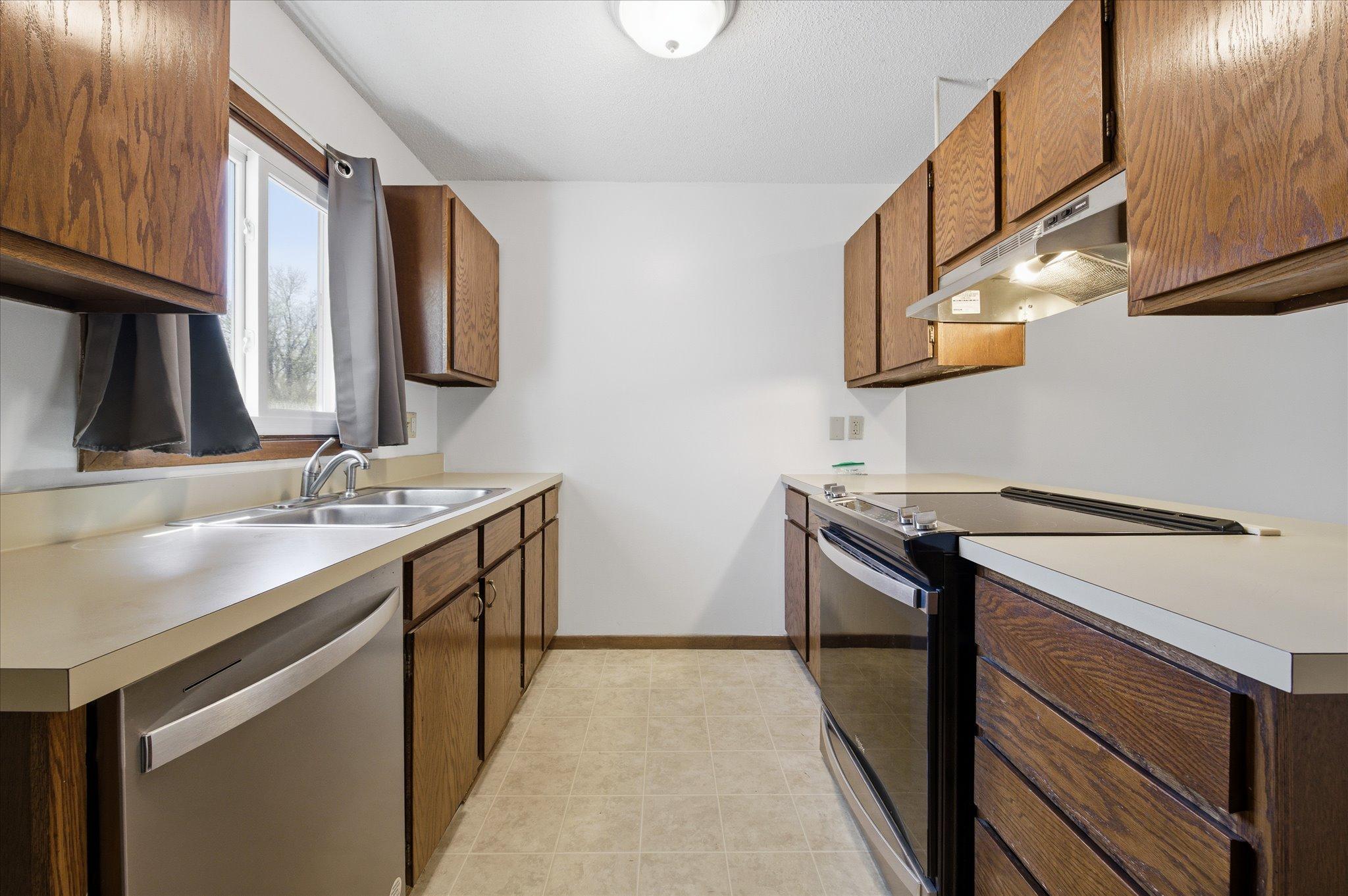 View of Residential at 1260 Virginia Street, Saint Paul MN 55117, Saint Paul (8 of 26) - Mike Wilen | Minnesota Team Real Estate