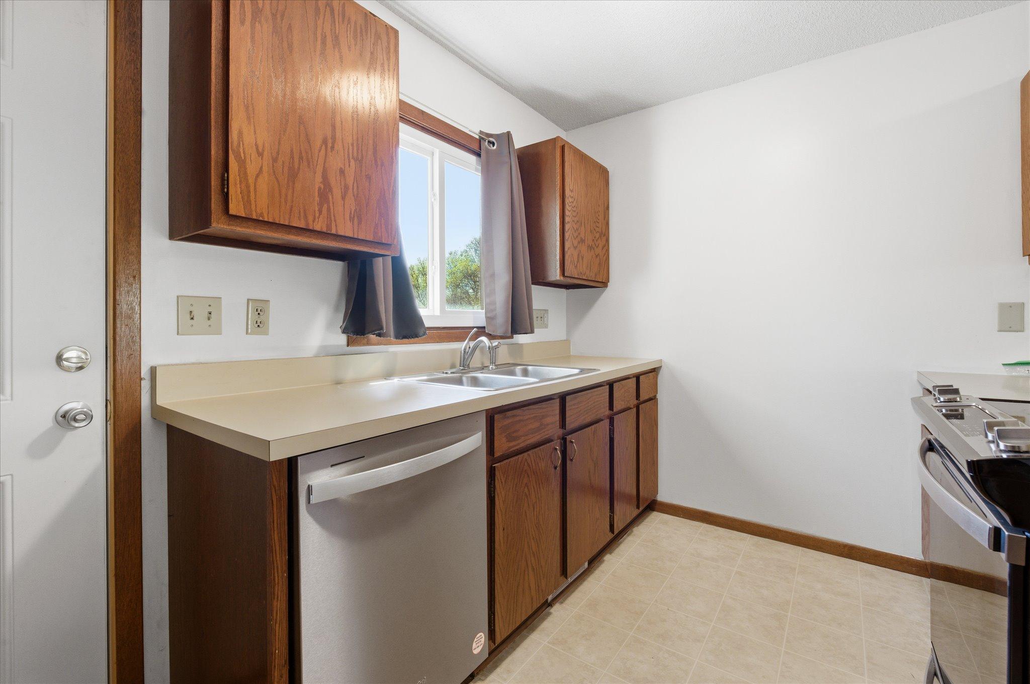 View of Residential at 1260 Virginia Street, Saint Paul MN 55117, Saint Paul (7 of 26) - Mike Wilen | Minnesota Team Real Estate