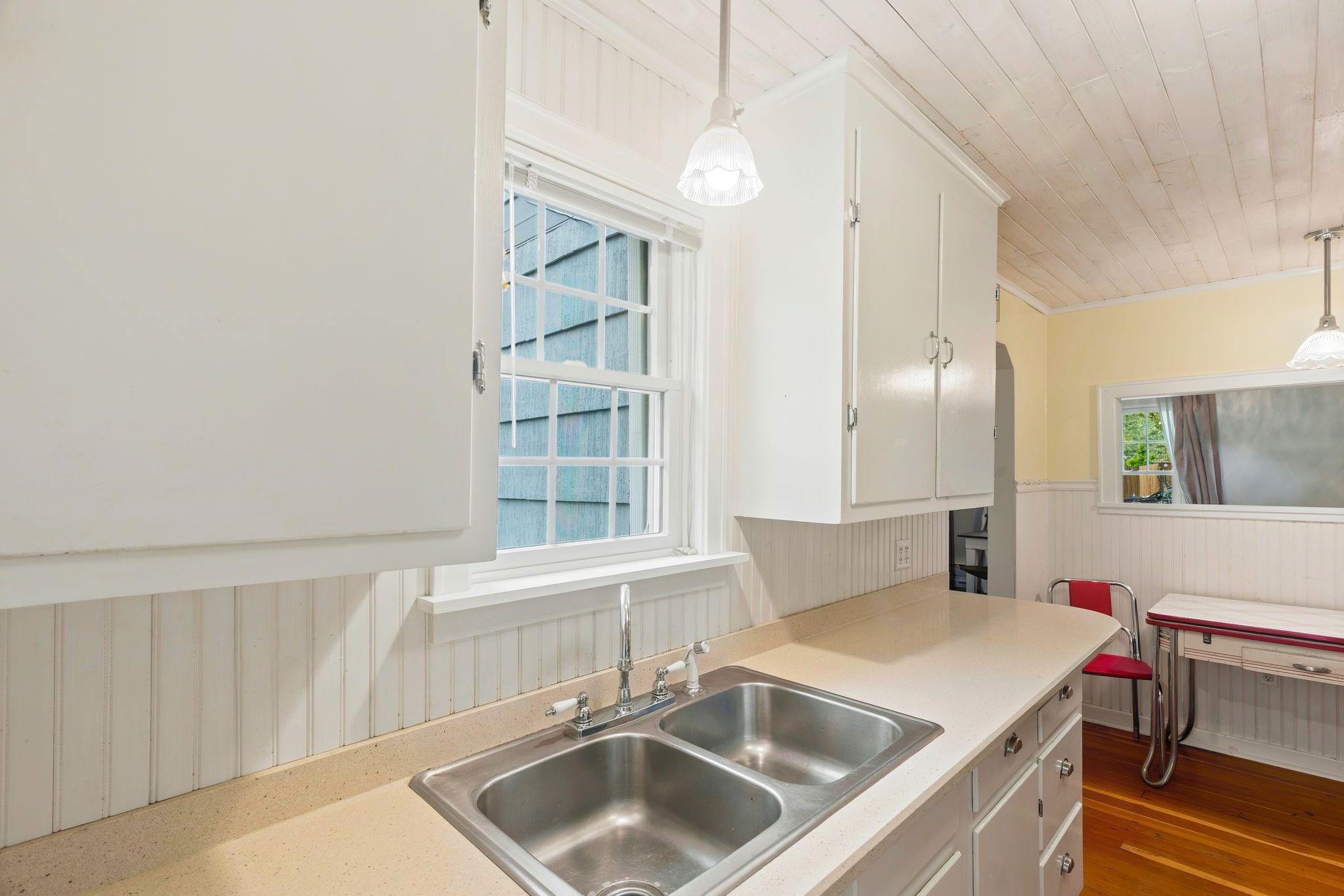 View of Residential at 1586 Grotto Street, Saint Paul MN 55117, Saint Paul (27 of 36) - Mike Wilen | Minnesota Team Real Estate