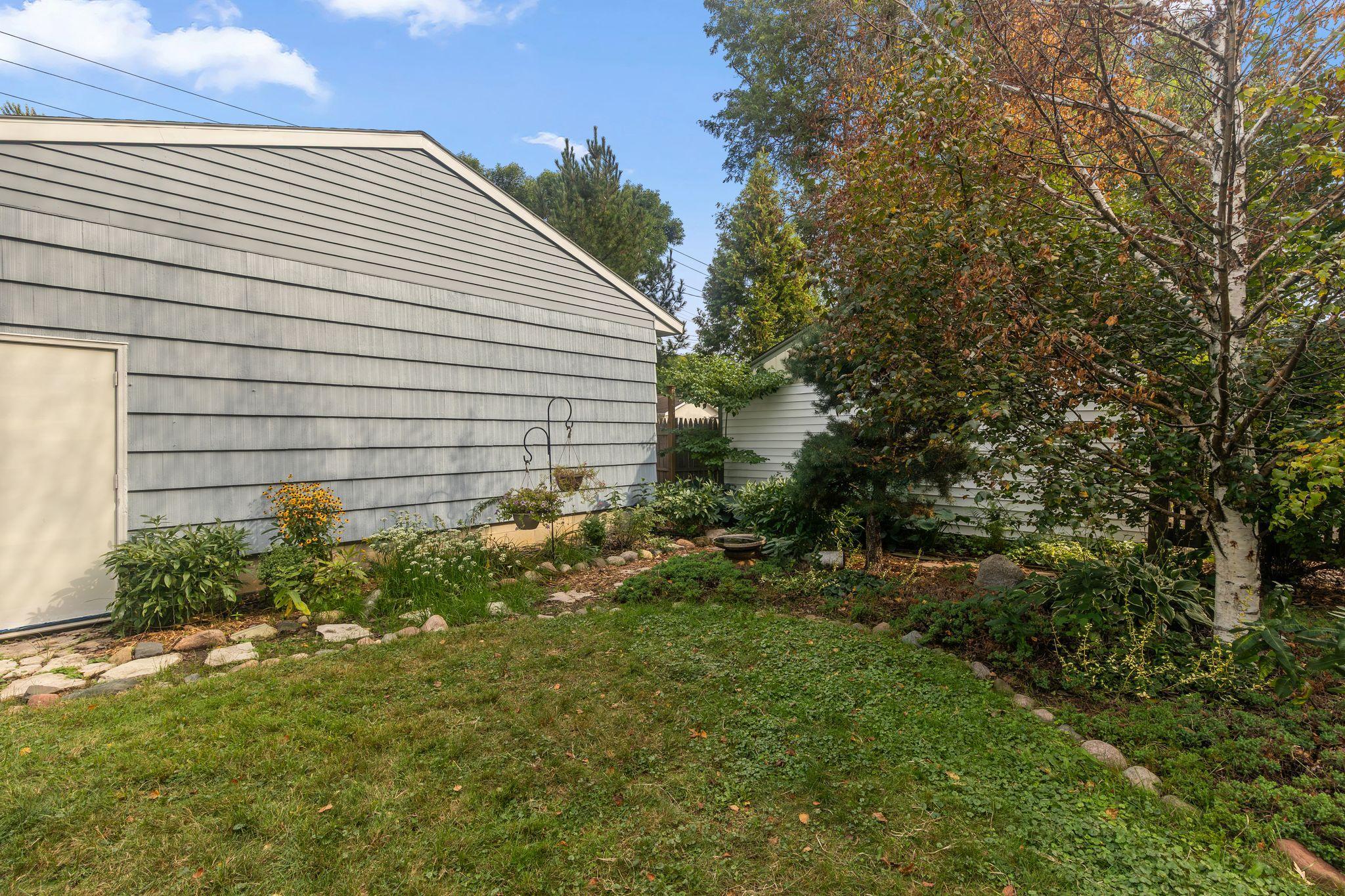 View of Residential at 1586 Grotto Street, Saint Paul MN 55117, Saint Paul (51 of 62) - Mike Wilen | Minnesota Team Real Estate