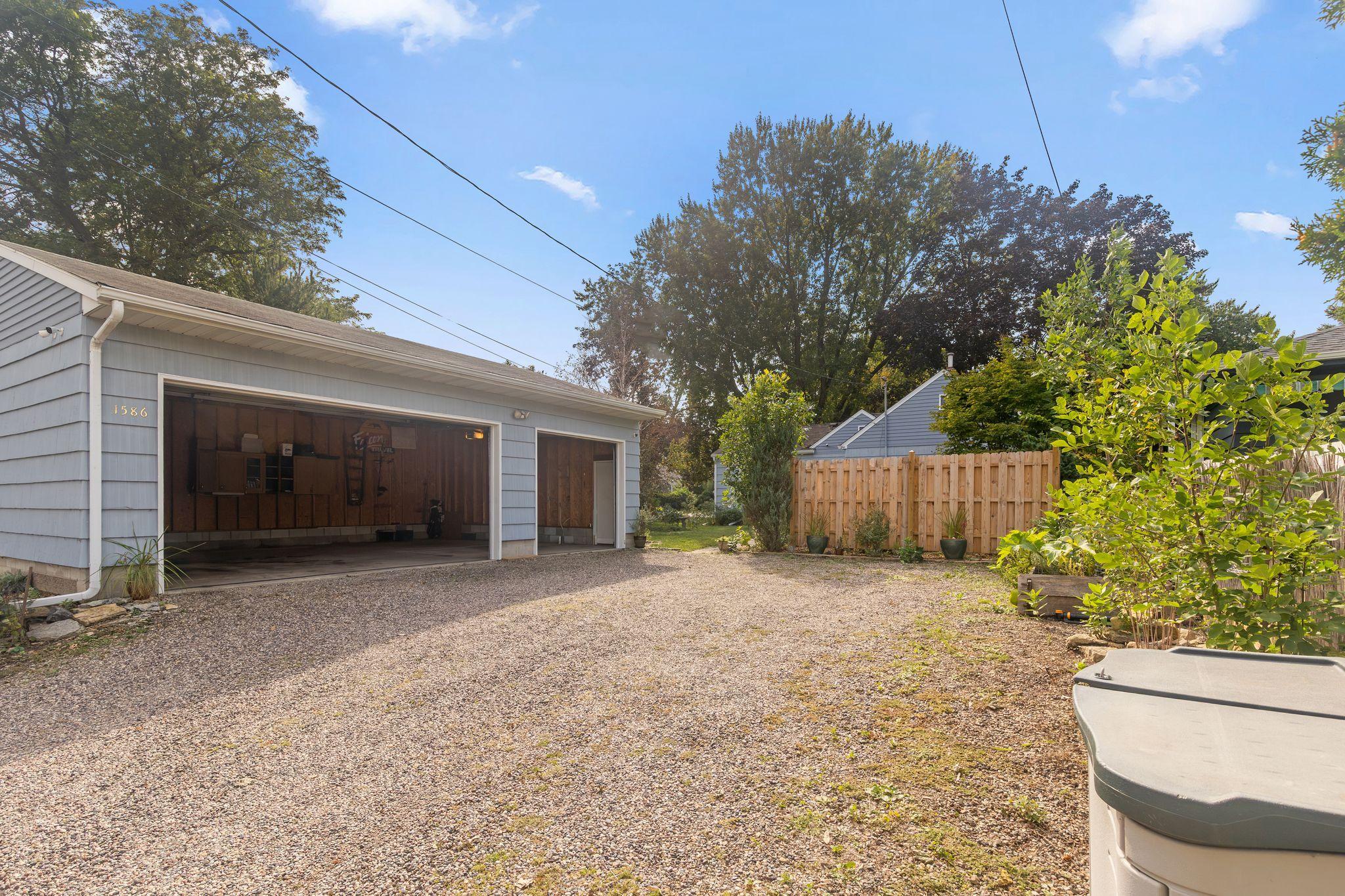 View of Residential at 1586 Grotto Street, Saint Paul MN 55117, Saint Paul (57 of 62) - Mike Wilen | Minnesota Team Real Estate