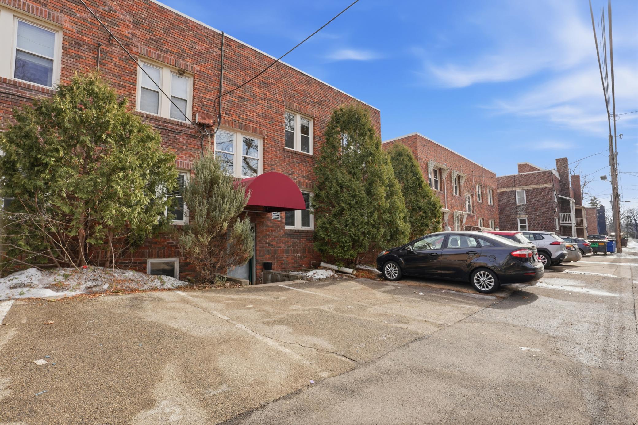 View of Residential at 3520 Emerson Avenue #202, Minneapolis MN 55408, Minneapolis (18 of 26) - Mike Wilen | Minnesota Team Real Estate