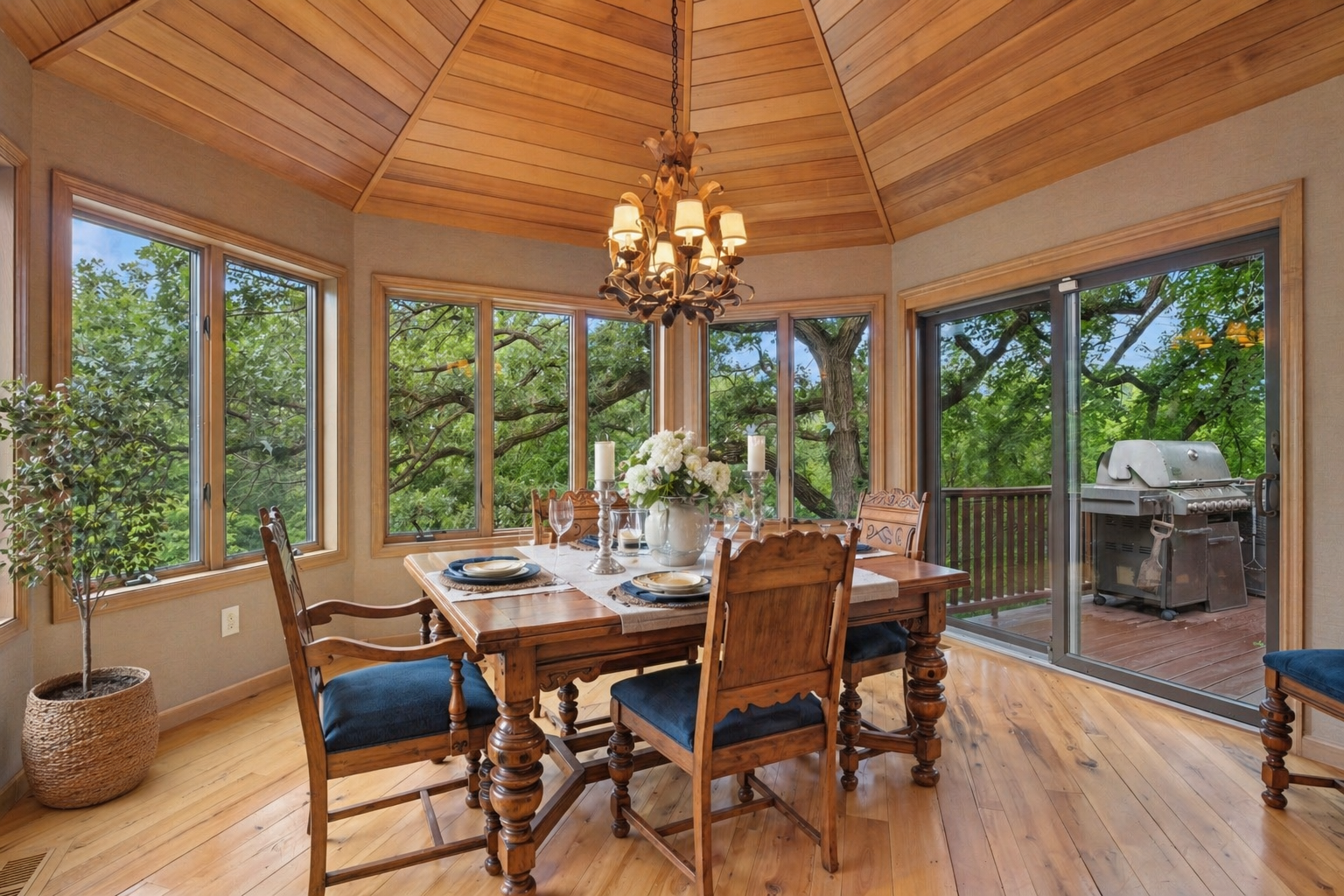View of Residential at 10420 Bluff Circle, Chaska MN 55318, Chaska (7 of 30) - Mike Wilen | Minnesota Team Real Estate
