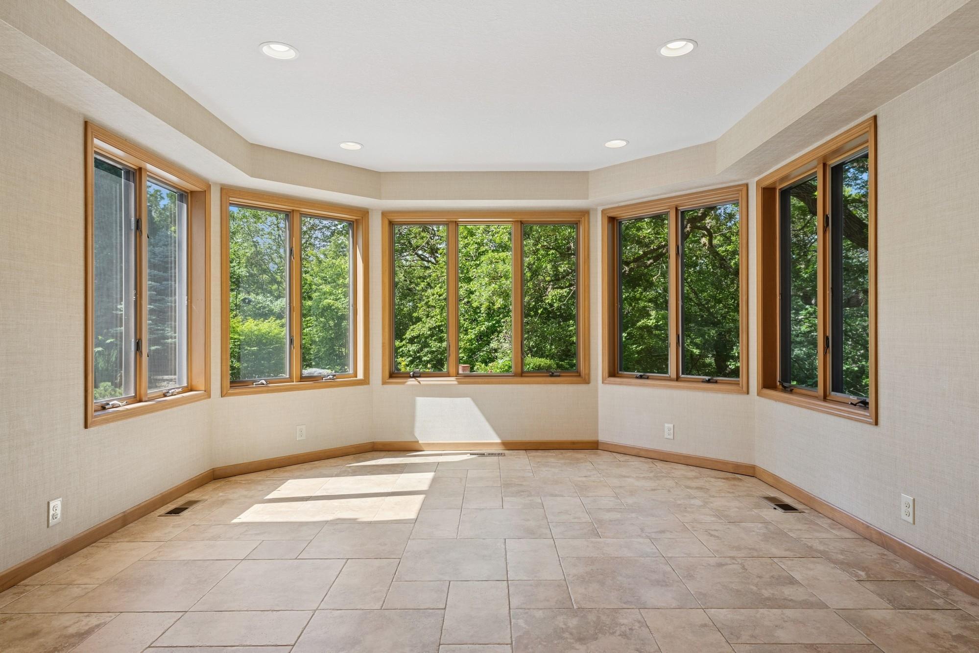 View of Residential at 10420 Bluff Circle, Chaska MN 55318, Chaska (29 of 30) - Mike Wilen | Minnesota Team Real Estate