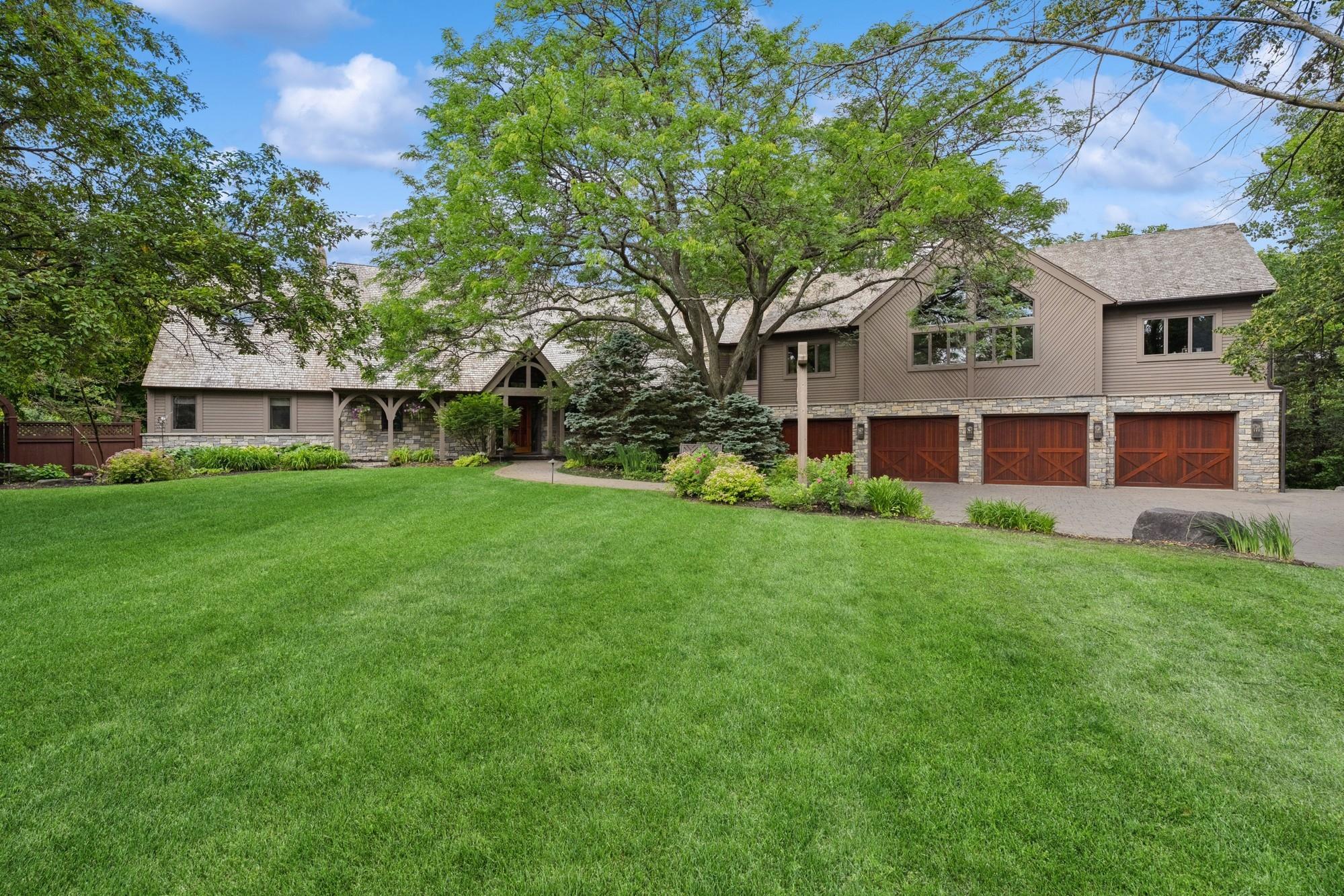View of Residential at 10420 Bluff Circle, Chaska MN 55318, Chaska (23 of 30) - Mike Wilen | Minnesota Team Real Estate