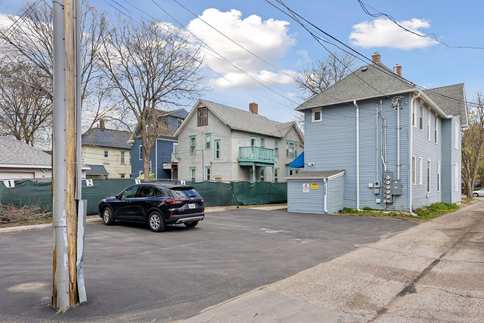 View of Residential Income at 1926 15th Avenue, Minneapolis MN 55404, Minneapolis (35 of 40) - Mike Wilen | Minnesota Team Real Estate