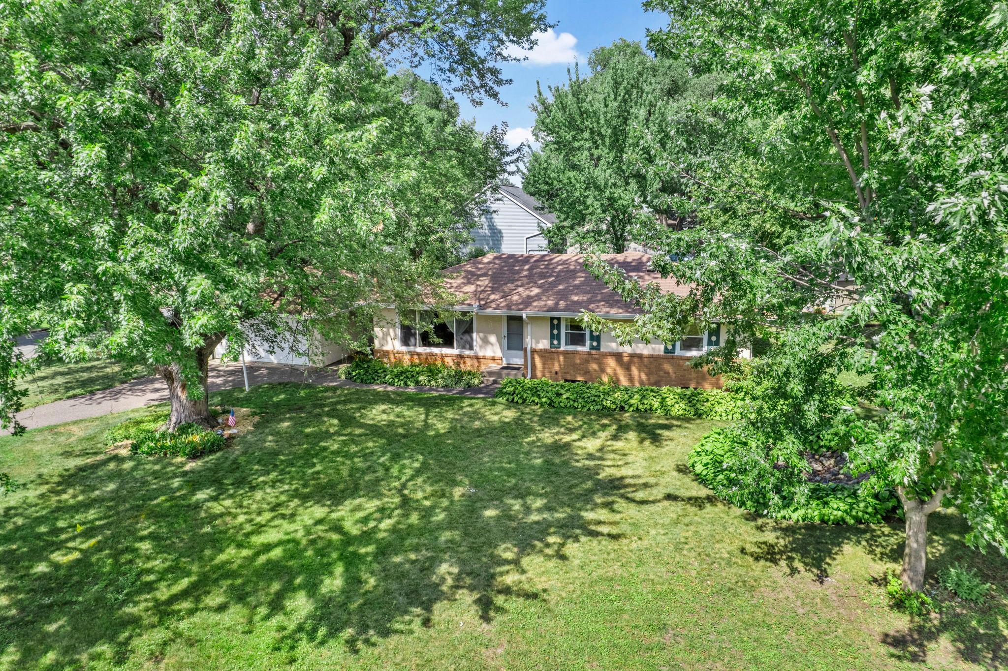 View of Residential at 545 Miriam Street, Mendota Heights MN 55118, Mendota Heights (38 of 47) - Mike Wilen | Minnesota Team Real Estate