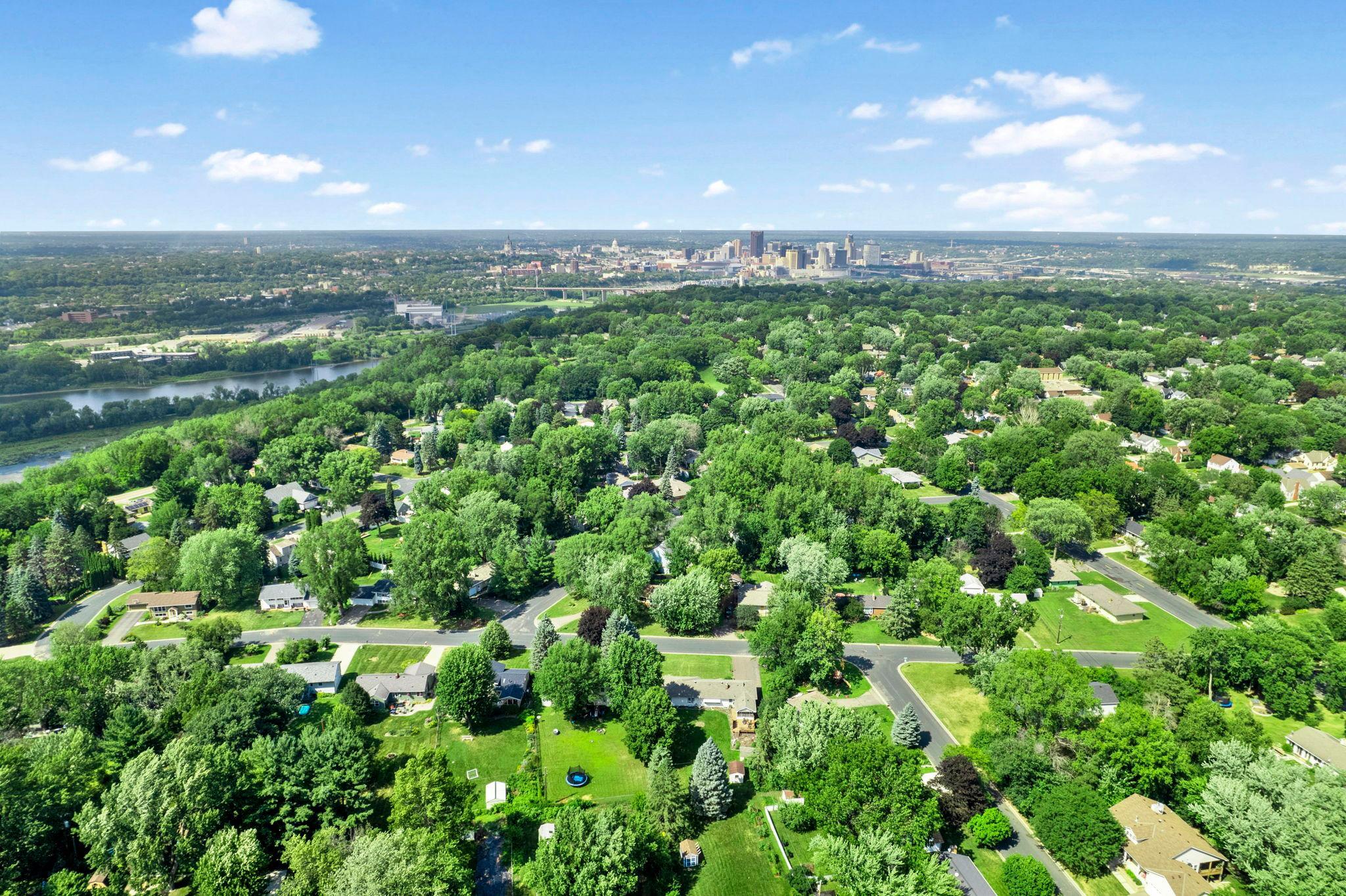 View of Residential at 545 Miriam Street, Mendota Heights MN 55118, Mendota Heights (44 of 47) - Mike Wilen | Minnesota Team Real Estate