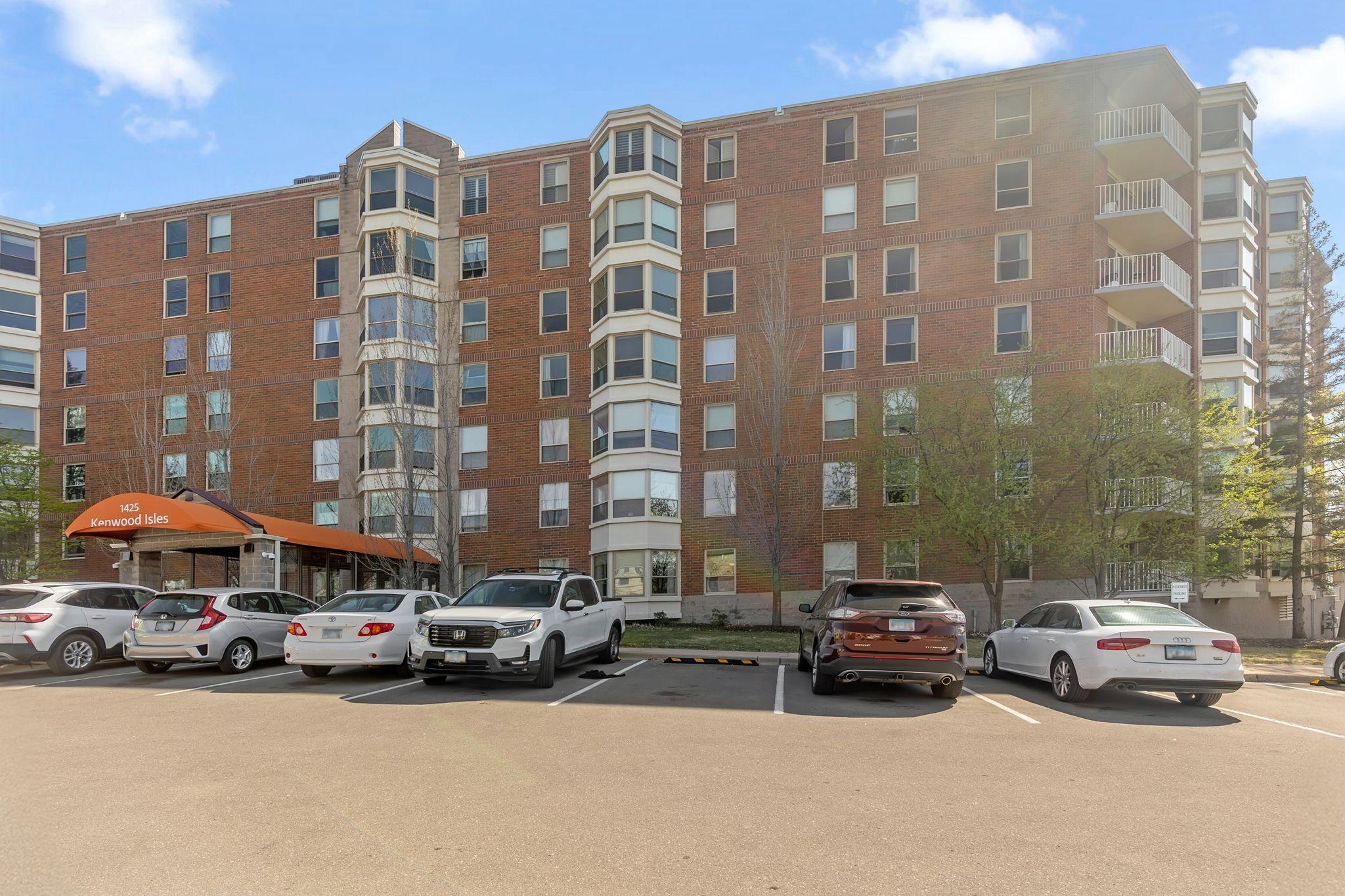 View of Residential at 1425 28th Street #508, Minneapolis MN 55408, Minneapolis (20 of 34) - Mike Wilen | Minnesota Team Real Estate
