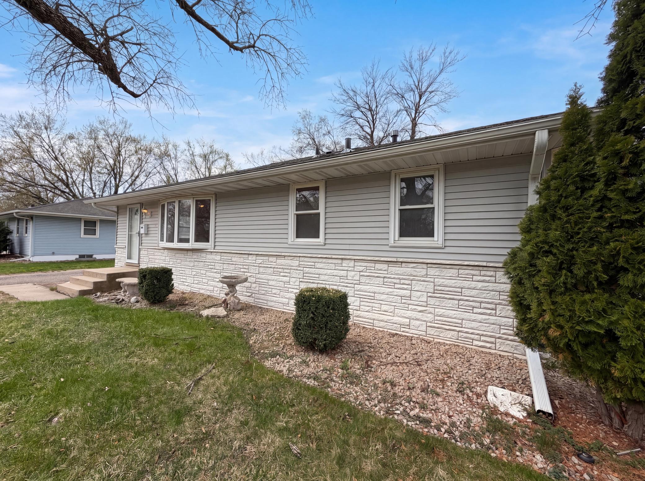 View of Residential at 6319 Perry Avenue, Brooklyn Center MN 55429, Brooklyn Center (21 of 24) - Mike Wilen | Minnesota Team Real Estate