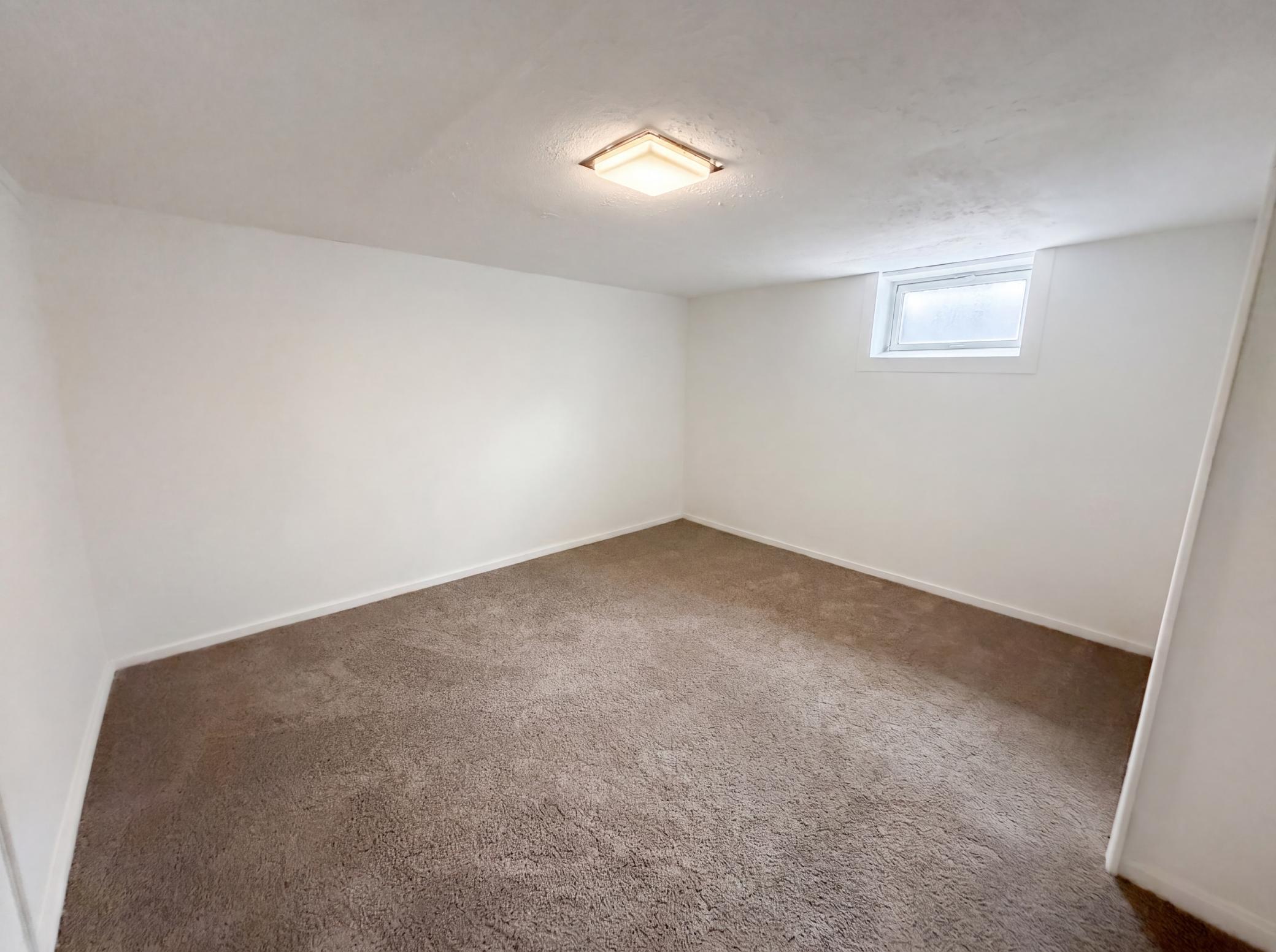 View of Residential at 6319 Perry Avenue, Brooklyn Center MN 55429, Brooklyn Center (14 of 24) - Mike Wilen | Minnesota Team Real Estate