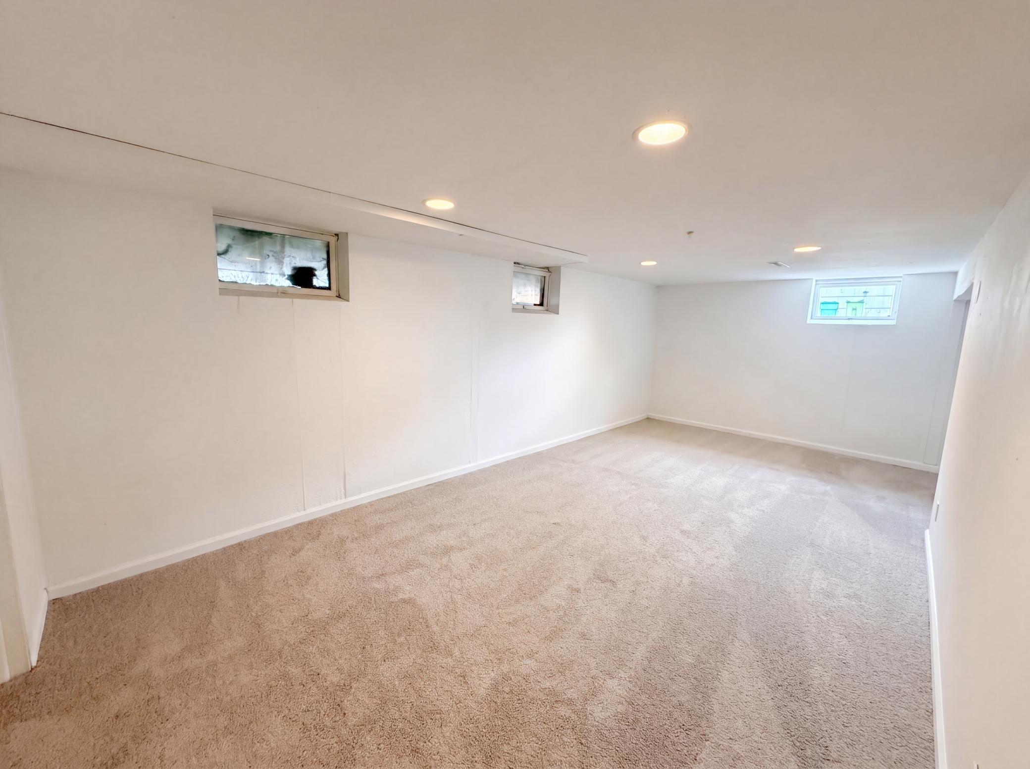 View of Residential at 6319 Perry Avenue, Brooklyn Center MN 55429, Brooklyn Center (12 of 24) - Mike Wilen | Minnesota Team Real Estate