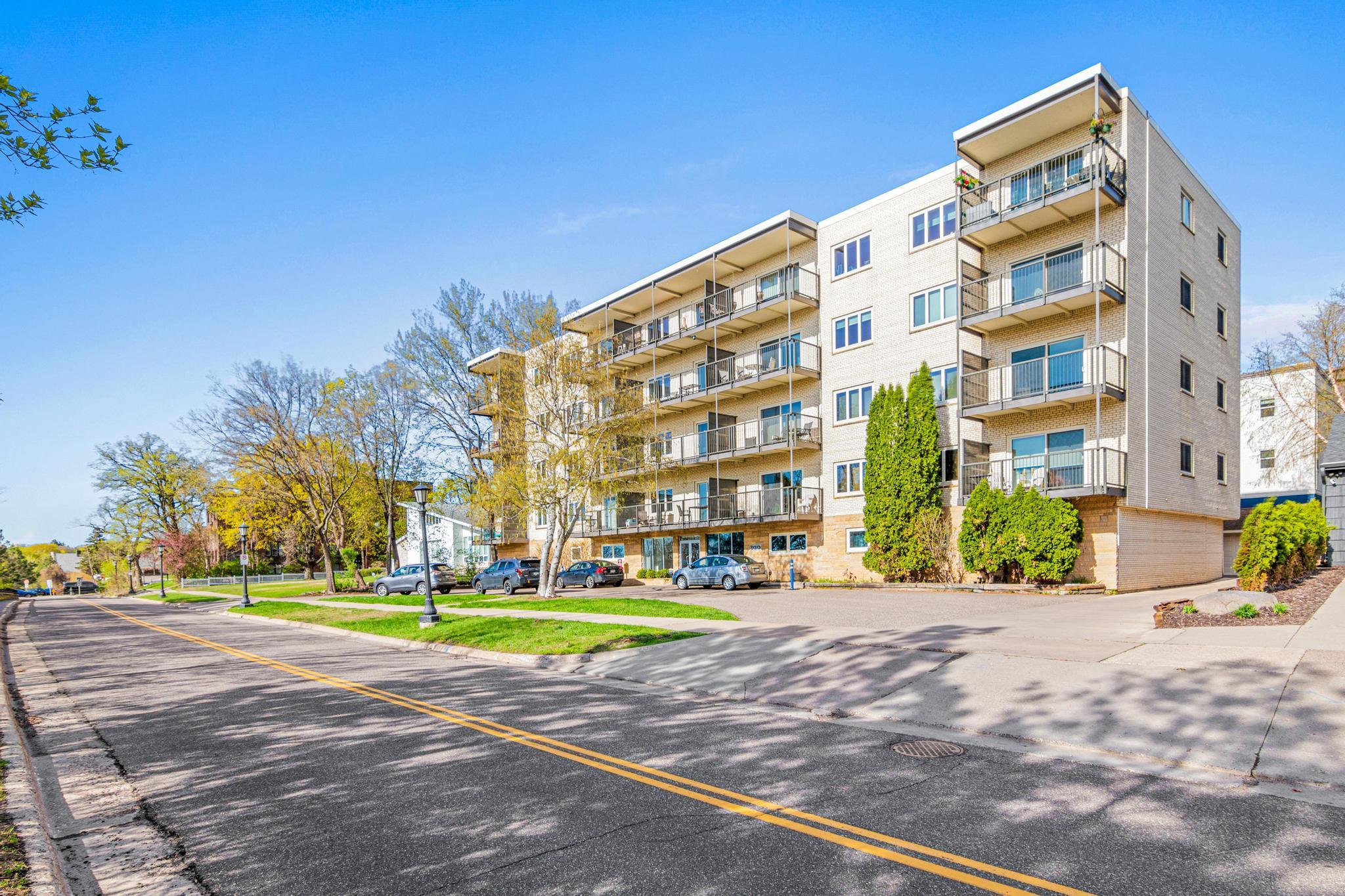 View of Residential at 200 Mississippi River Boulevard #2A, Saint Paul MN 55104, Saint Paul (38 of 42) - Mike Wilen | Minnesota Team Real Estate