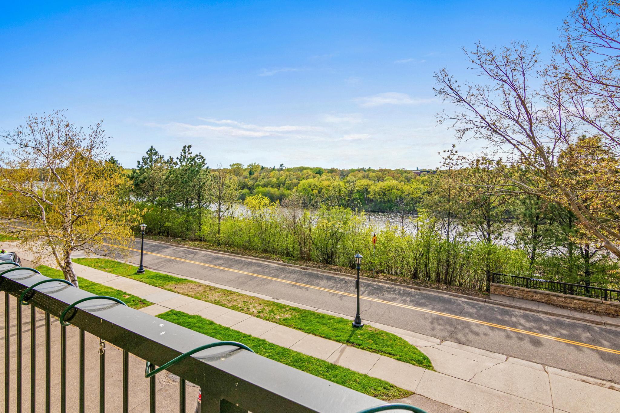 View of Residential at 200 Mississippi River Boulevard #2A, Saint Paul MN 55104, Saint Paul (37 of 42) - Mike Wilen | Minnesota Team Real Estate