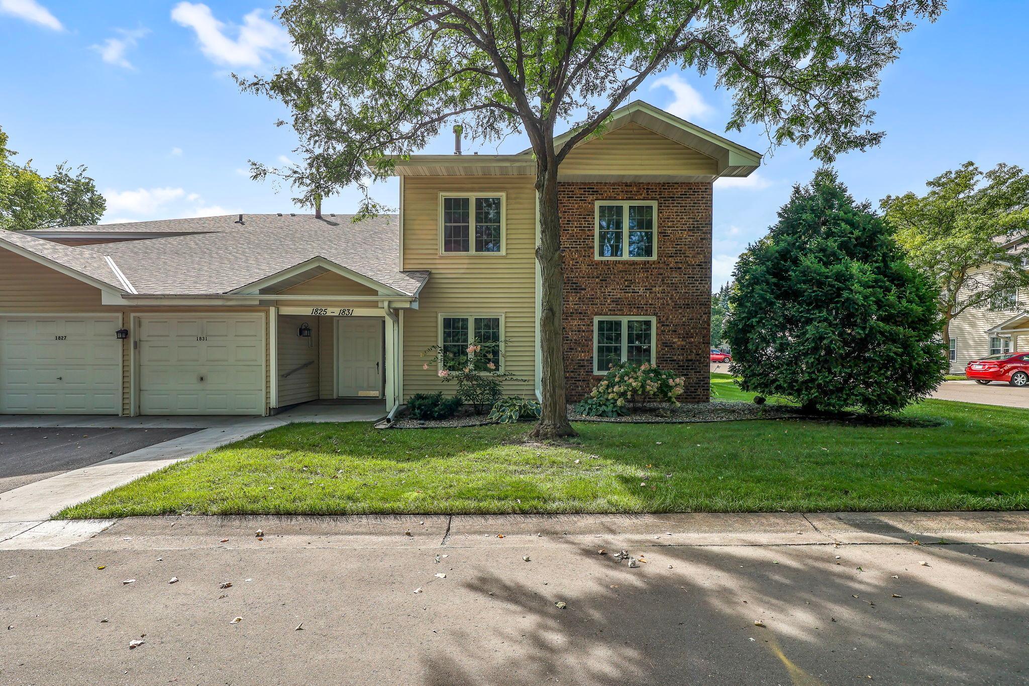 View of Residential at 1827 County Rd. E #18, White Bear Lake MN 55110, White Bear Lake (2 of 23) - Mike Wilen | Minnesota Team Real Estate