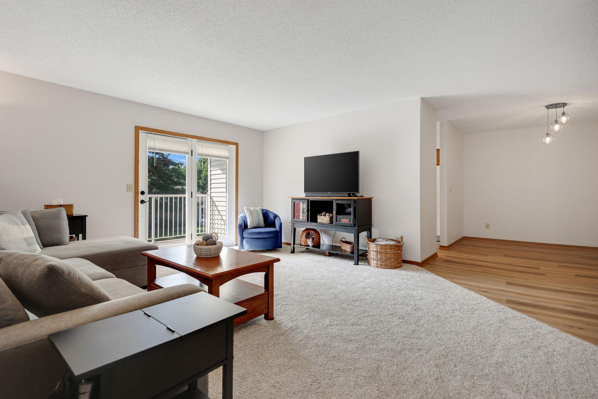 View of Residential at 1827 County Rd. E #18, White Bear Lake MN 55110, White Bear Lake (3 of 23) - Mike Wilen | Minnesota Team Real Estate