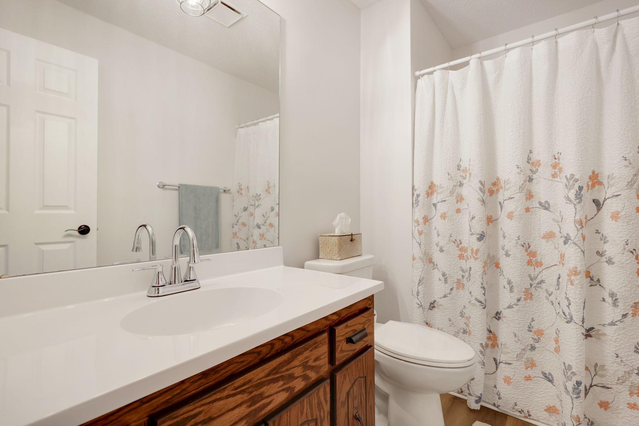 View of Residential at 1827 County Rd. E #18, White Bear Lake MN 55110, White Bear Lake (12 of 23) - Mike Wilen | Minnesota Team Real Estate