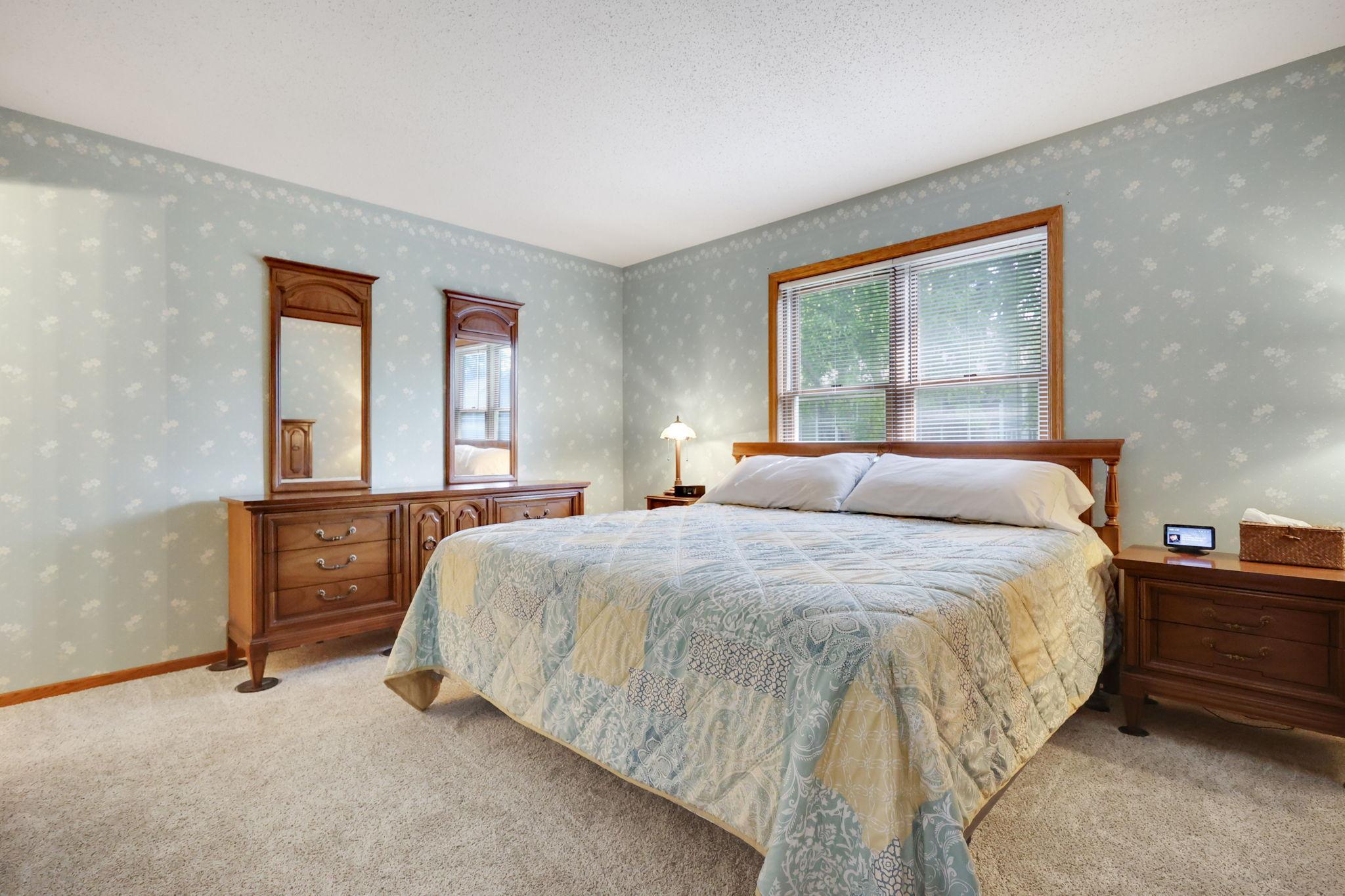 View of Residential at 1827 County Rd. E #18, White Bear Lake MN 55110, White Bear Lake (13 of 23) - Mike Wilen | Minnesota Team Real Estate